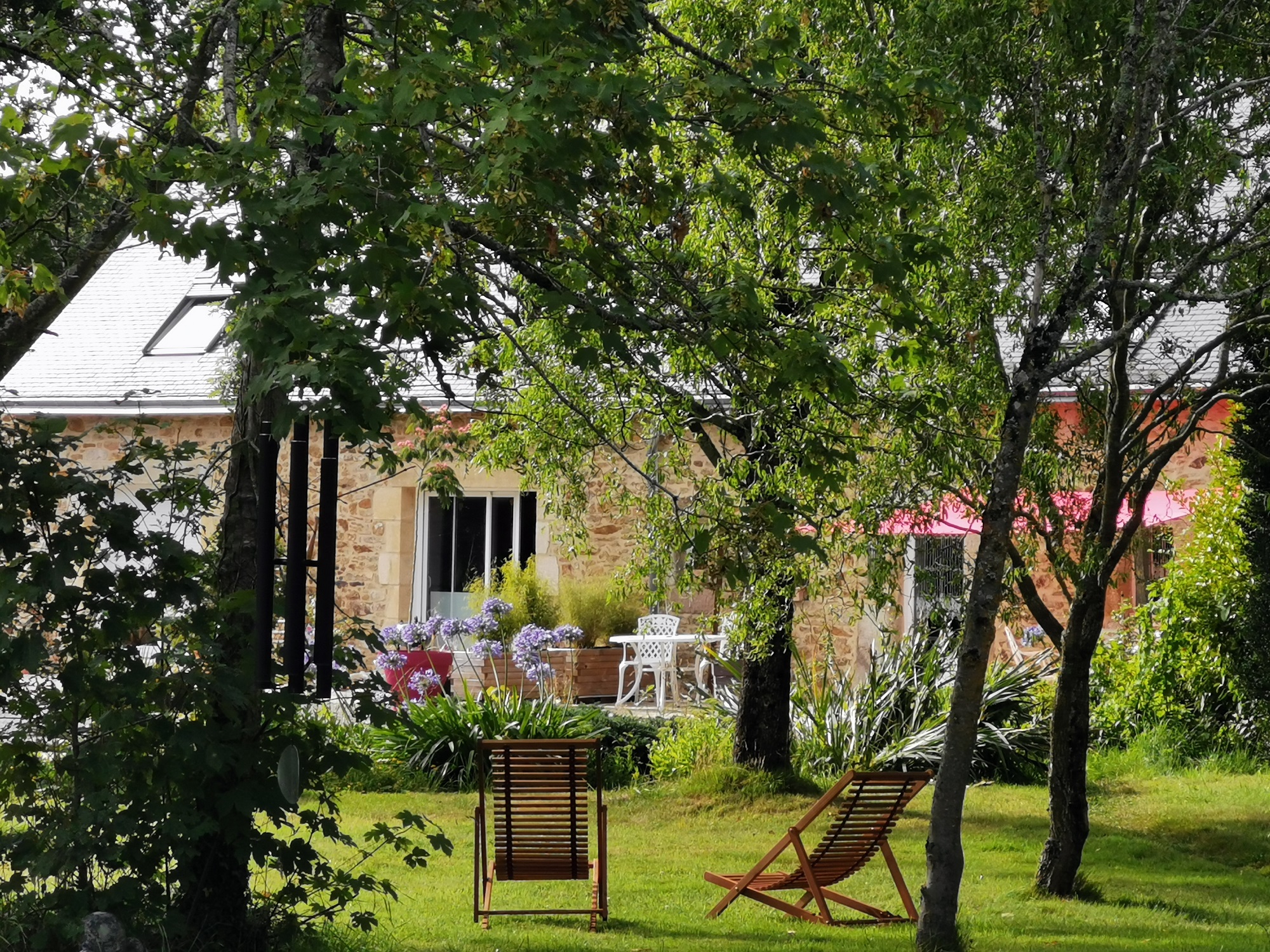 Un lodge enchanteur en Bretagne, entre ciel et mer à Ambon — cuisine