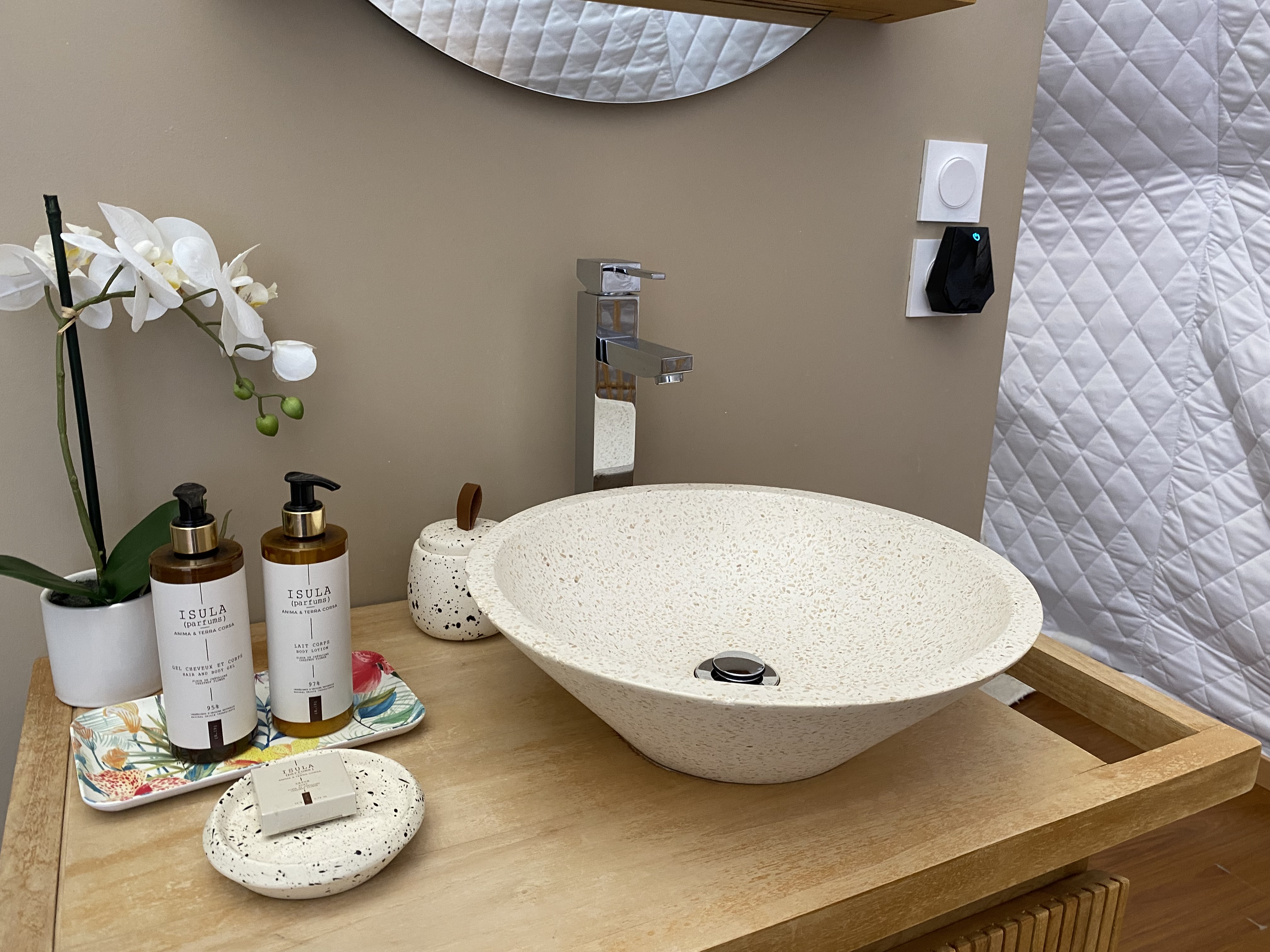 Zingarabella — Dôme avec spa à Corse-du-Sud à Ajaccio — salle de bain