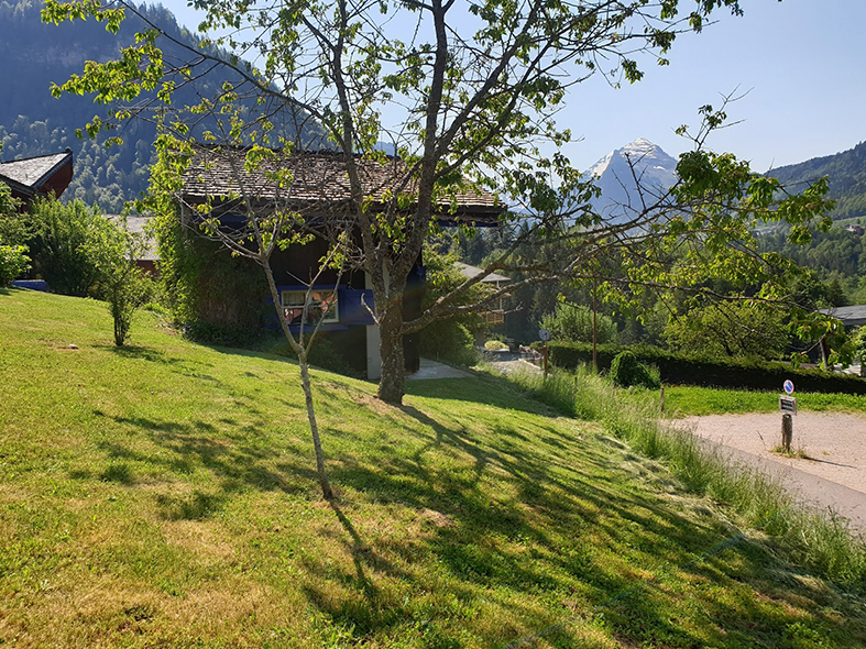Le Petit Nid d'Amour — Chalet avec vue panoramique à Haute-Savoie à Montriond — espace de vie
