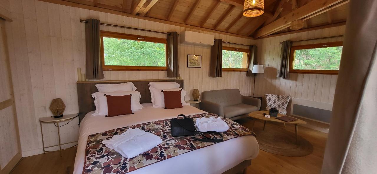 Cabane Château duplex - Spa/Jacuzzi™ — Nuit insolite à Aulteribe en Haute-Loire à Aulteribe — vue depuis la terrasse