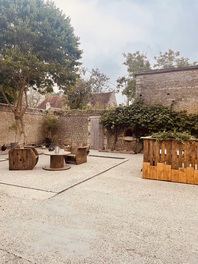 La Chambre de Caractère — Séjour romantique avec spa à Rouvres (Calvados) à Rouvres — détail architectural