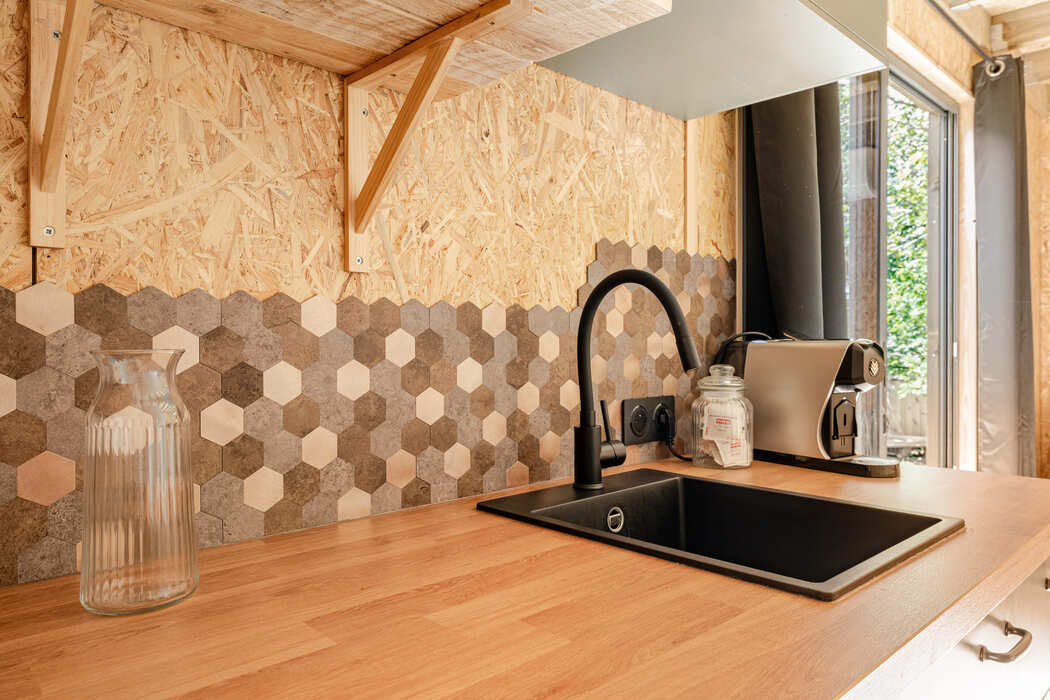 La Ruche — Tiny House avec spa à Vaucluse à Fontaine-de-Vaucluse — cuisine