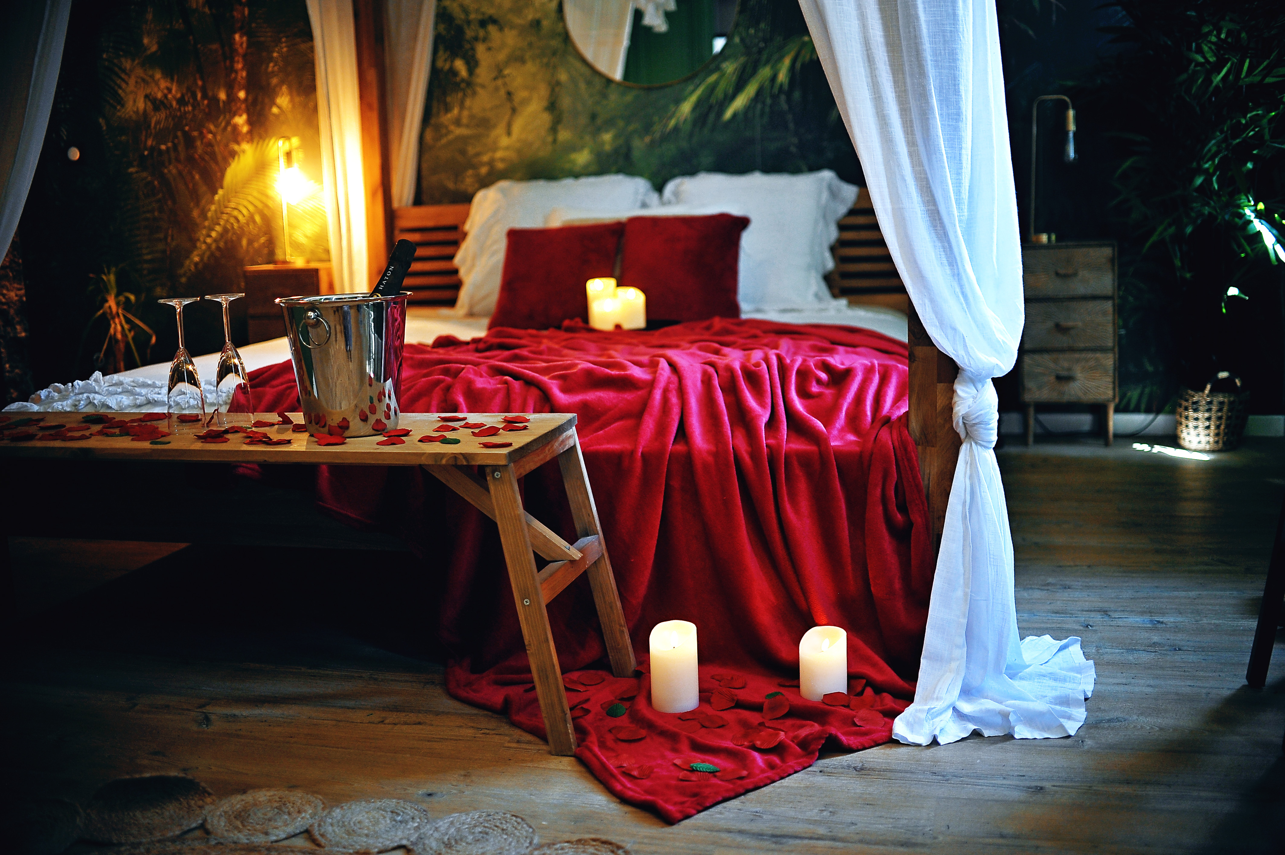 Évasion romantique au coeur de l'Amazonie — Maison insolite avec SPA à Évreux à Évreux — chambre
