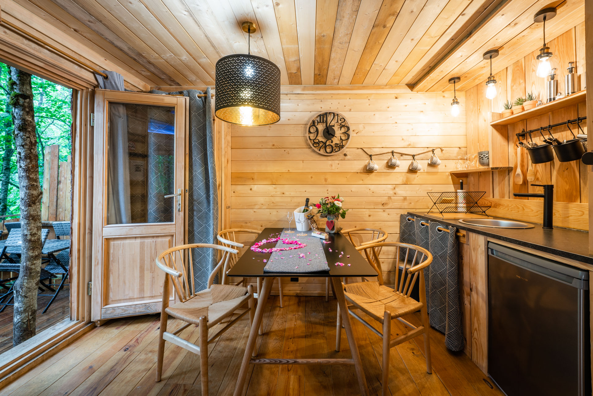 Cabane des Farfadets — Escapade avec Spa à Embrun (Hautes-Alpes) à Embrun — cuisine