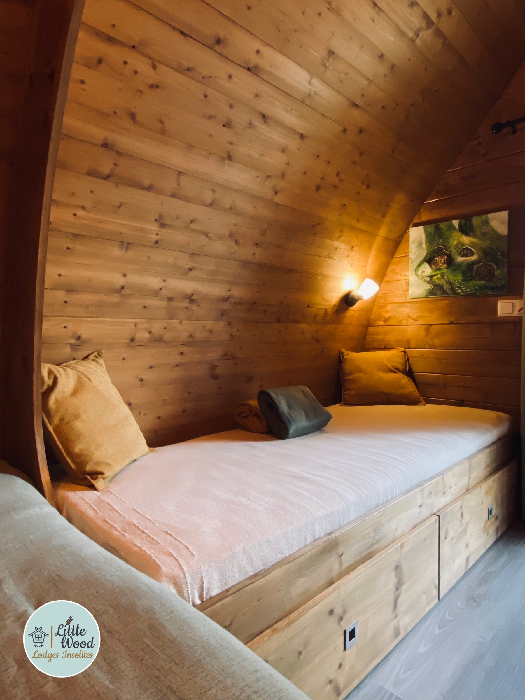Un pod enchanteur en Champagne-Ardenne à Bailly-Aux-Forges — salle de bain
