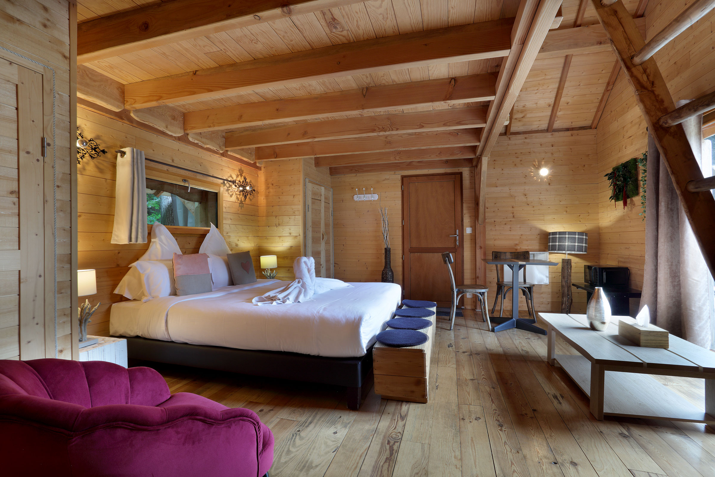Lodge Classique Bain Scandinave — Cabane dans les arbres à Larringes en Haute-Savoie à Larringes — salle de bain