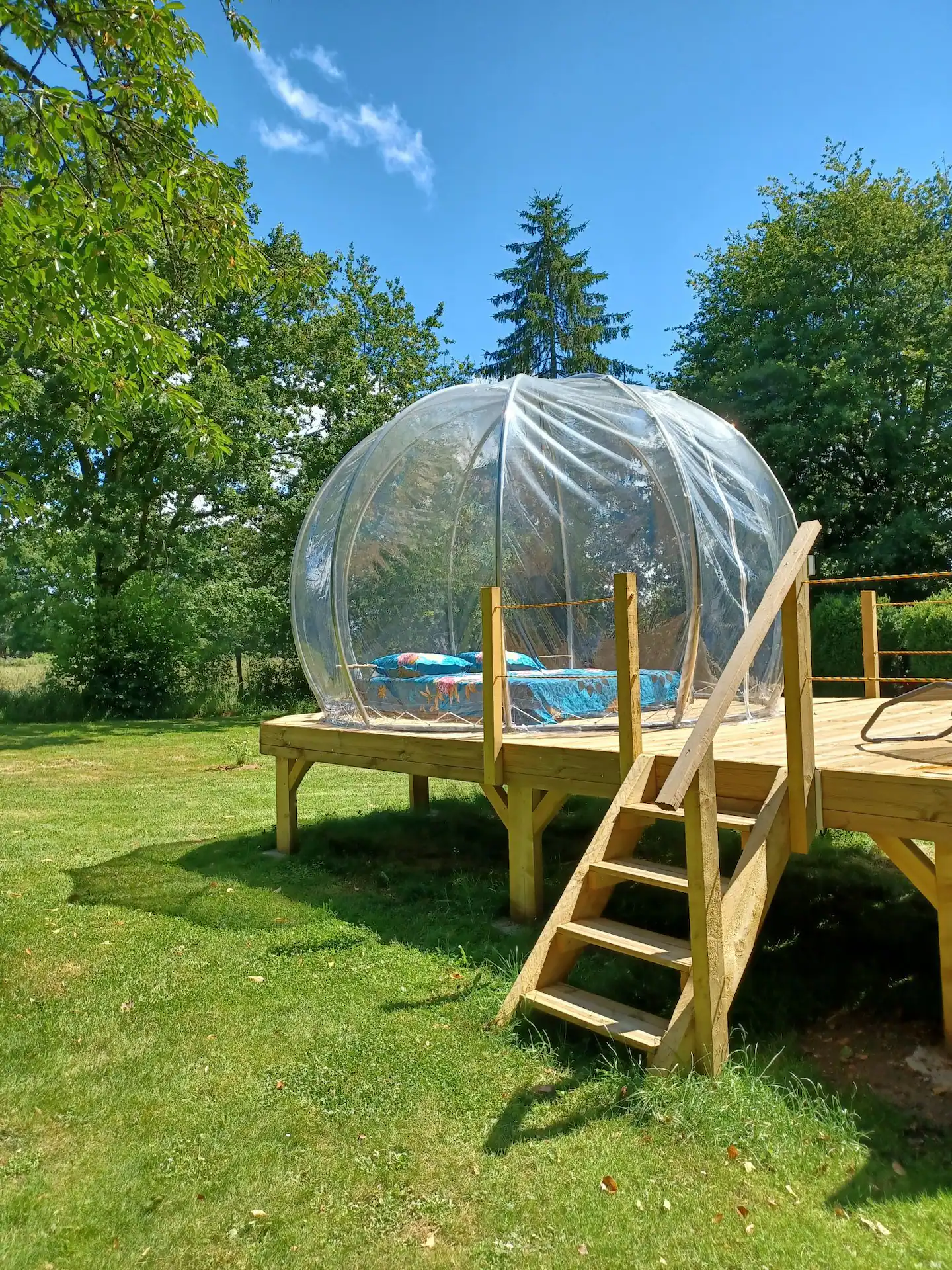 Évasion étoilée dans une bulle en Limousin à La Saunière — espace de vie