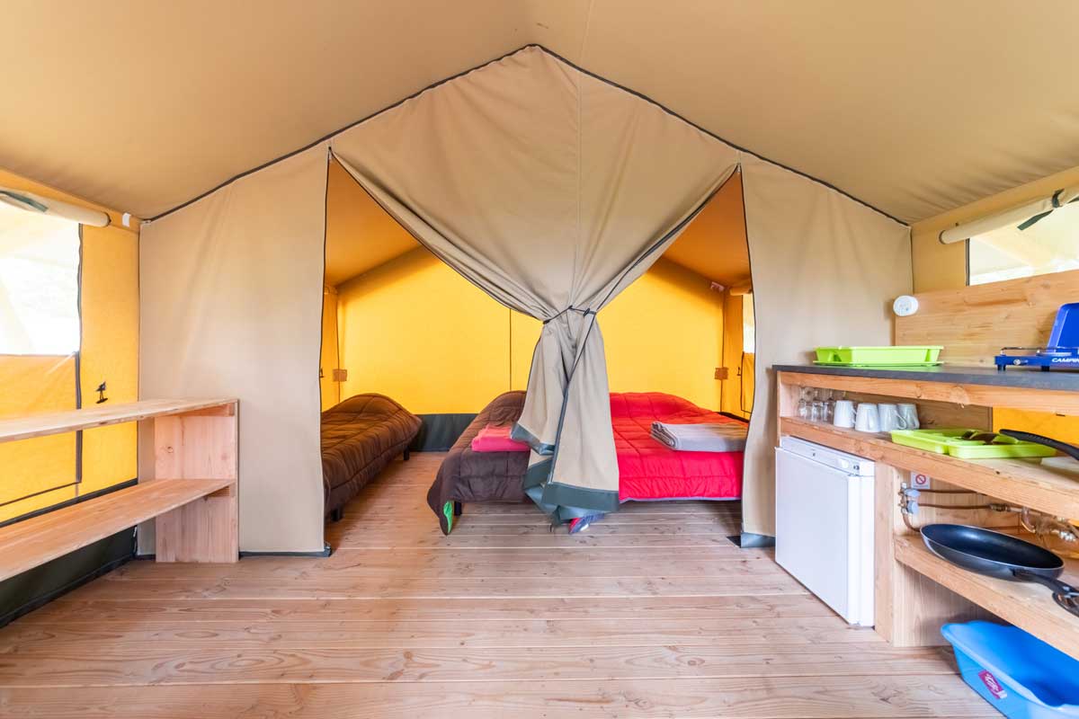Tente Baroudeur : une immersion en pleine nature en Occitanie à Saint Jean Du Gard — vue intérieure