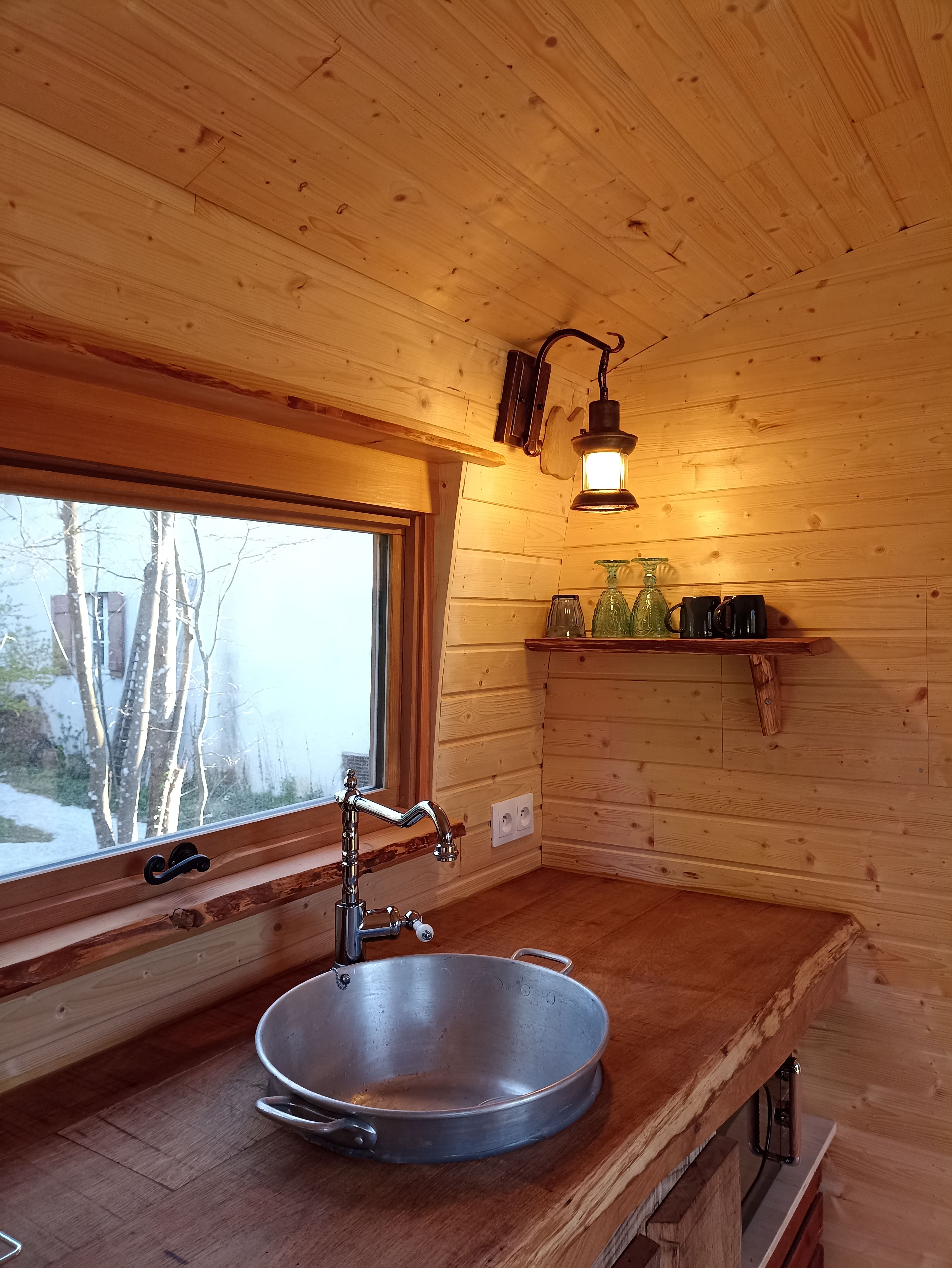 Évasion en roulotte au cœur de la Franche-Comté à Le Louverot — environnement naturel