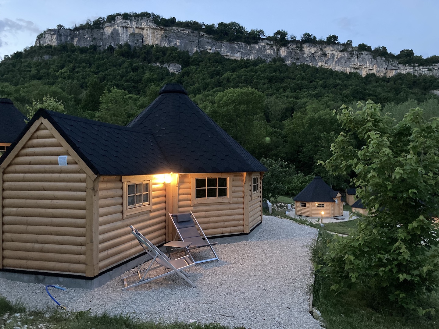 Kota Lavours : une expérience unique en pleine nature