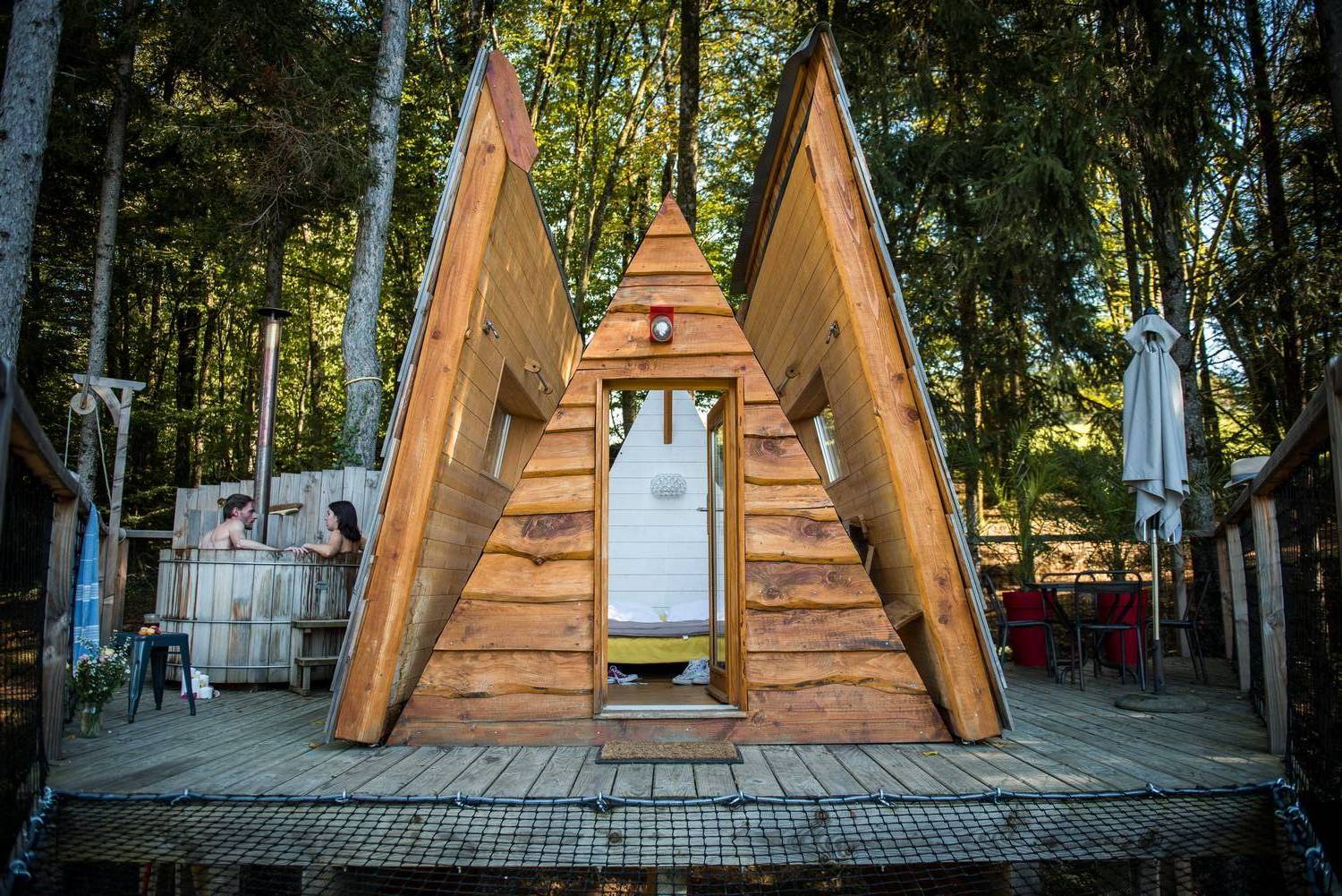 Cabane Spa Belle étoile : une immersion dans les arbres