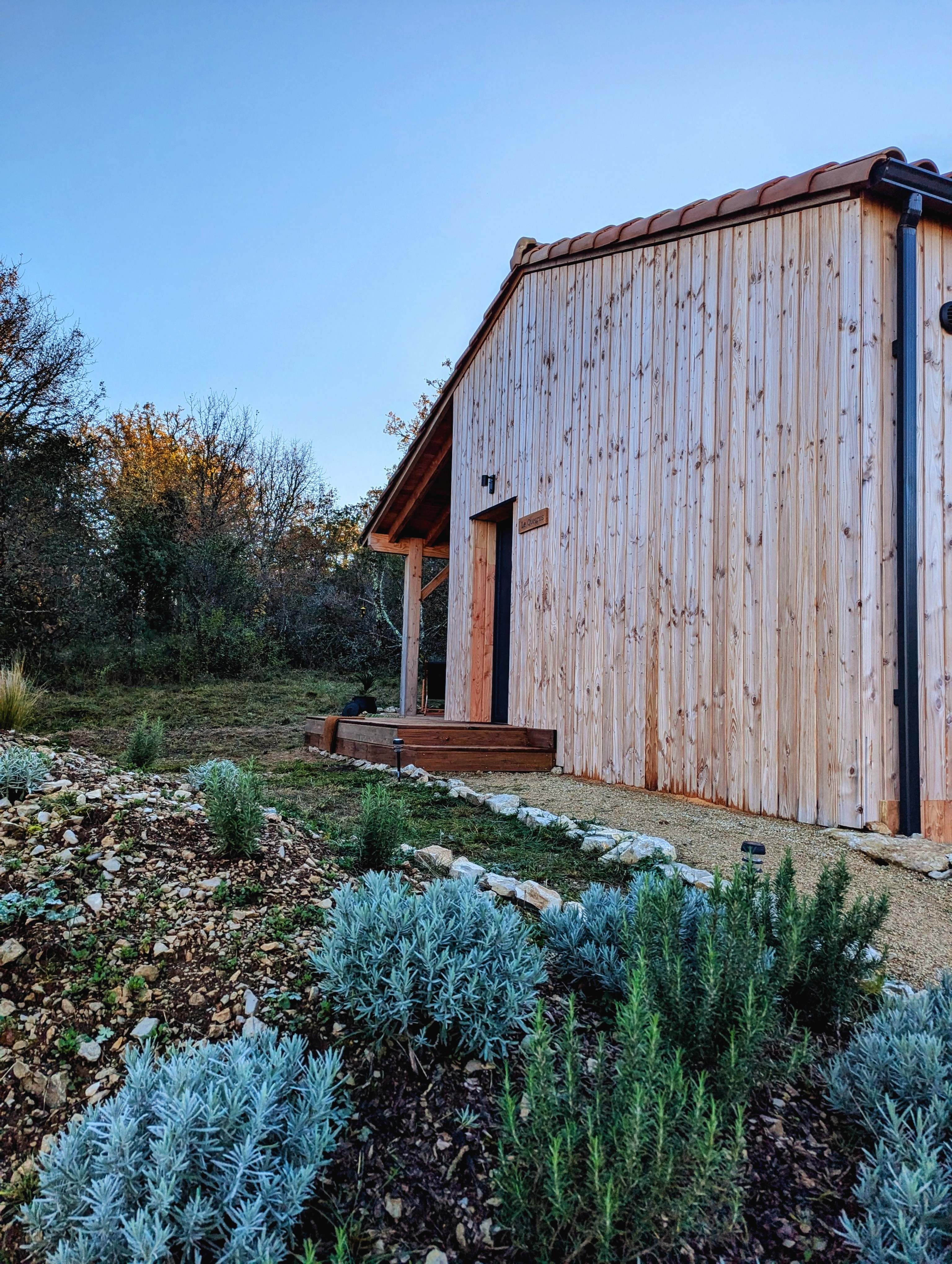 Le Quercus : une cabane avec spa au cœur des Midi-Pyrénées à Mercues — environnement naturel