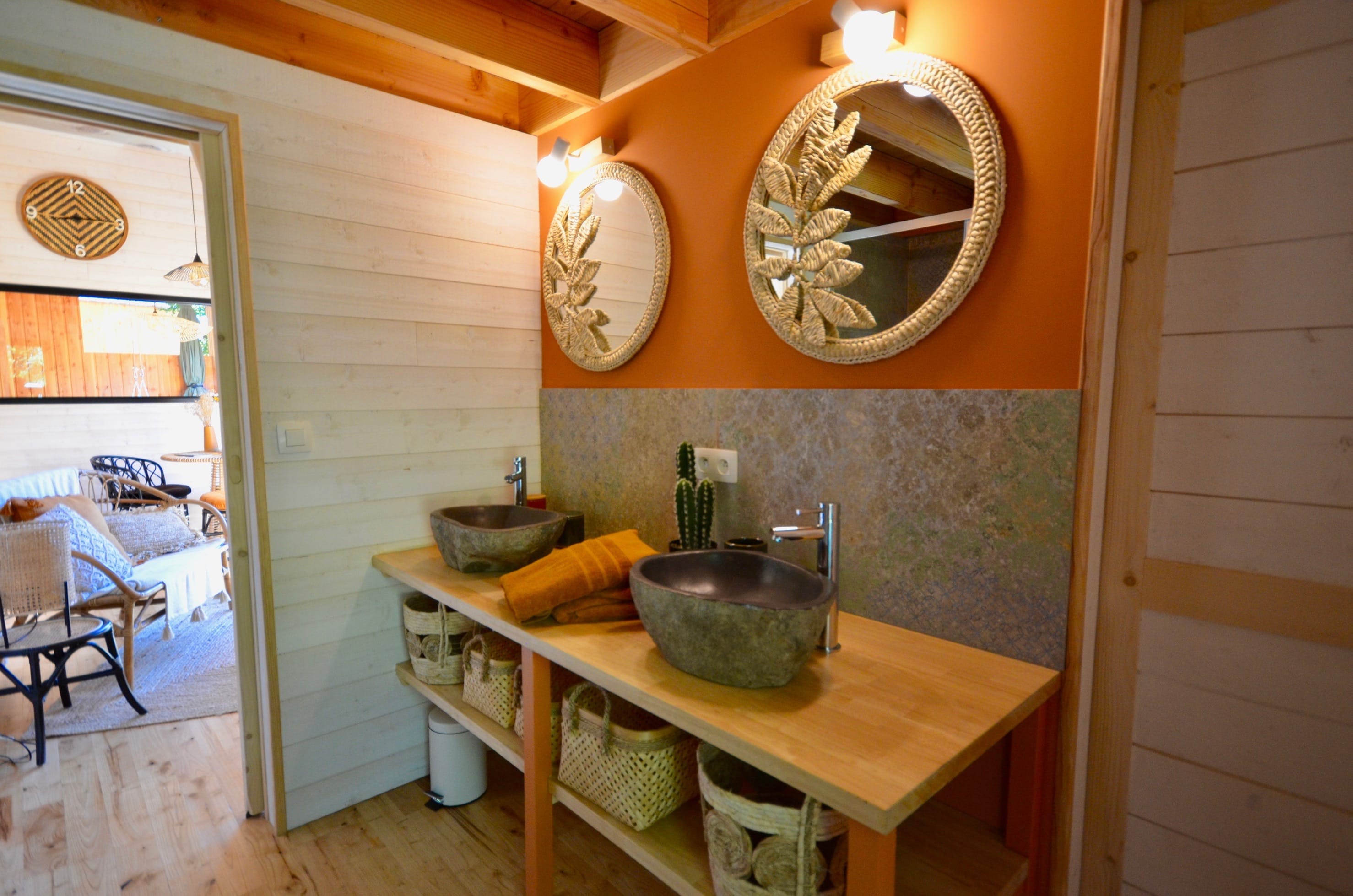 Lodge Des Dentelles — Cabane sur pilotis avec spa à Vaucluse à Lafare — cuisine