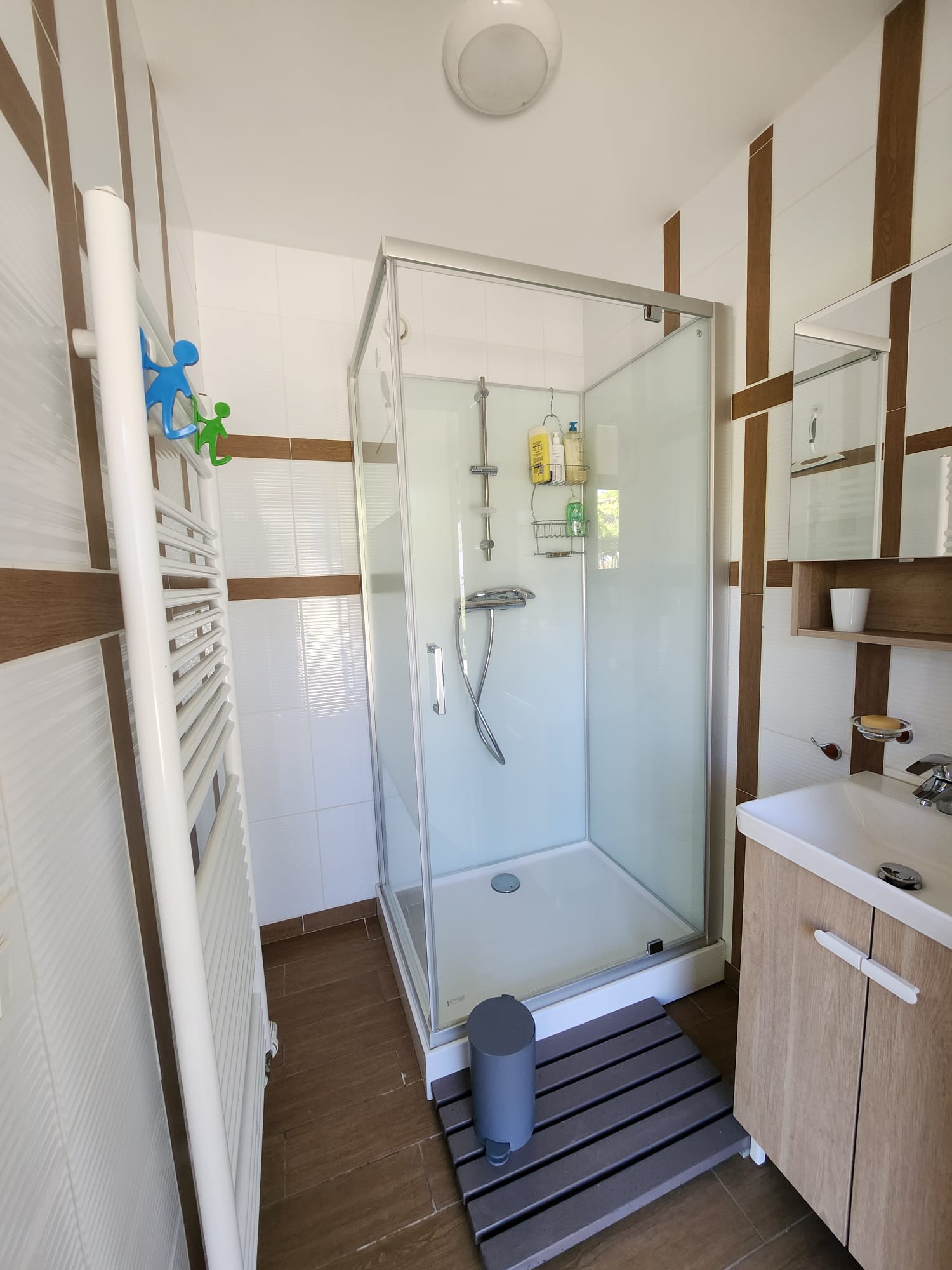 Maisonnette des Vignerons — Maison insolite avec spa à Saint-Louans (Indre-et-Loire) à Chinon — cuisine