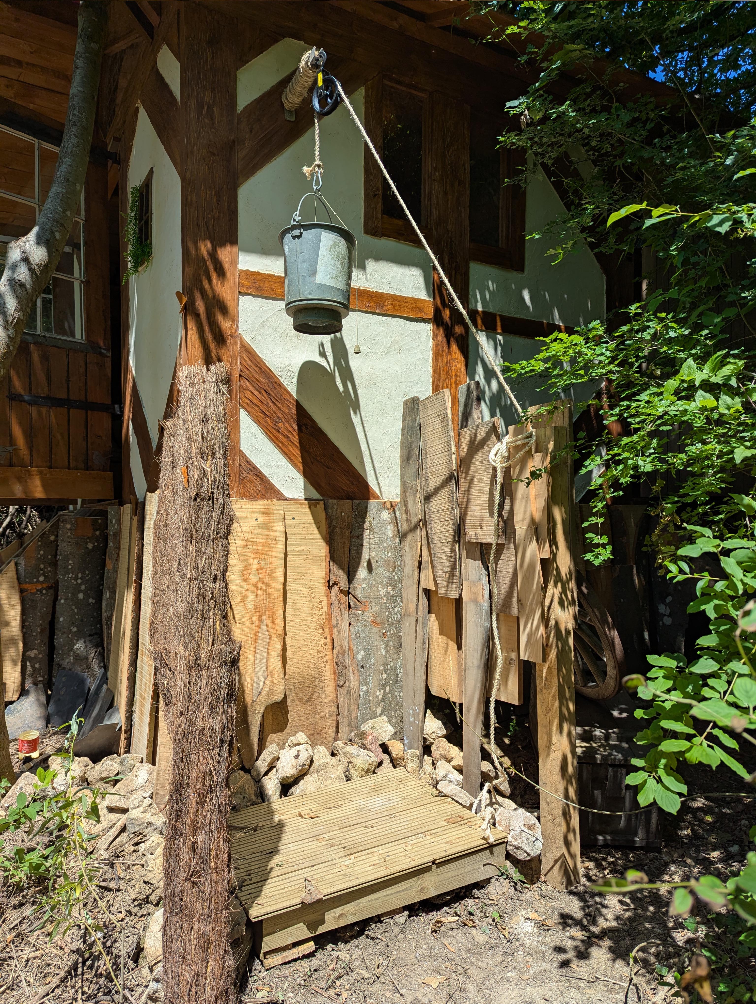 La Cabane du Druide : une expérience immersive en Lorraine à Pagny Sur Moselle — environnement naturel