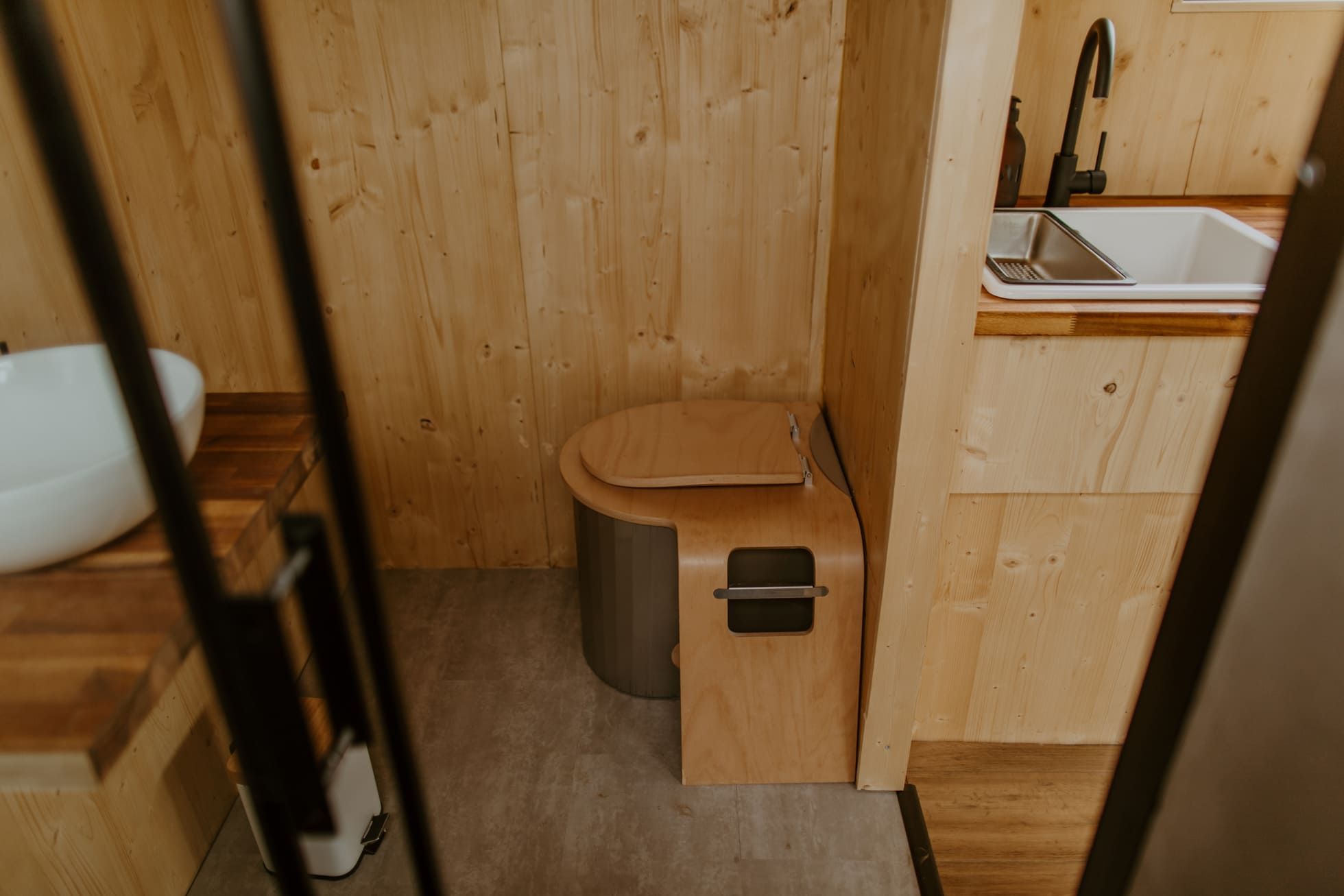 Parcel Tiny House — Séjour bucolique avec spa à Haute-Vienne à Limoges — cuisine