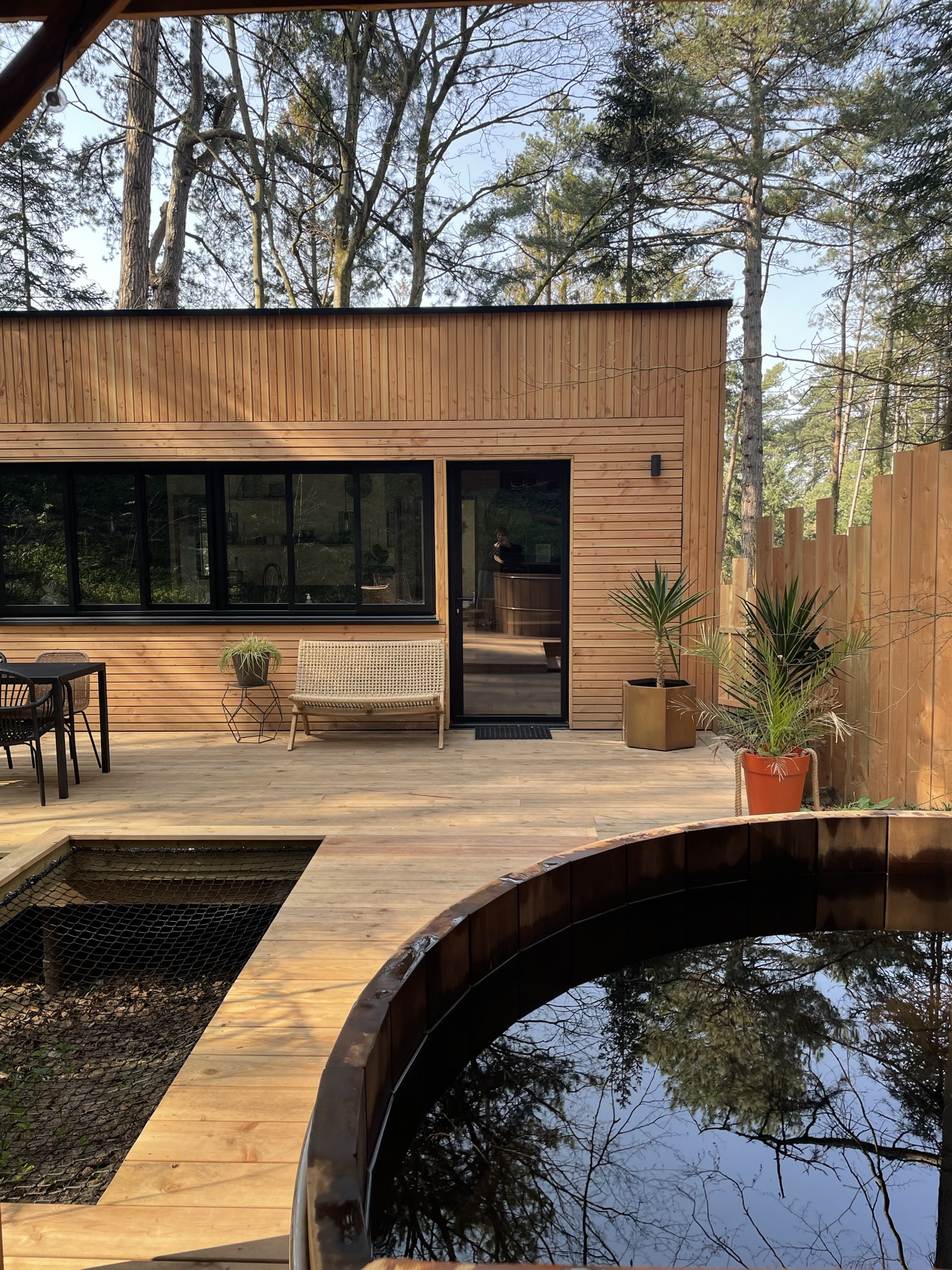 Le refuge & Spa — Cabane sur pilotis avec spa à Pas-de-Calais à Béthune — vue intérieure