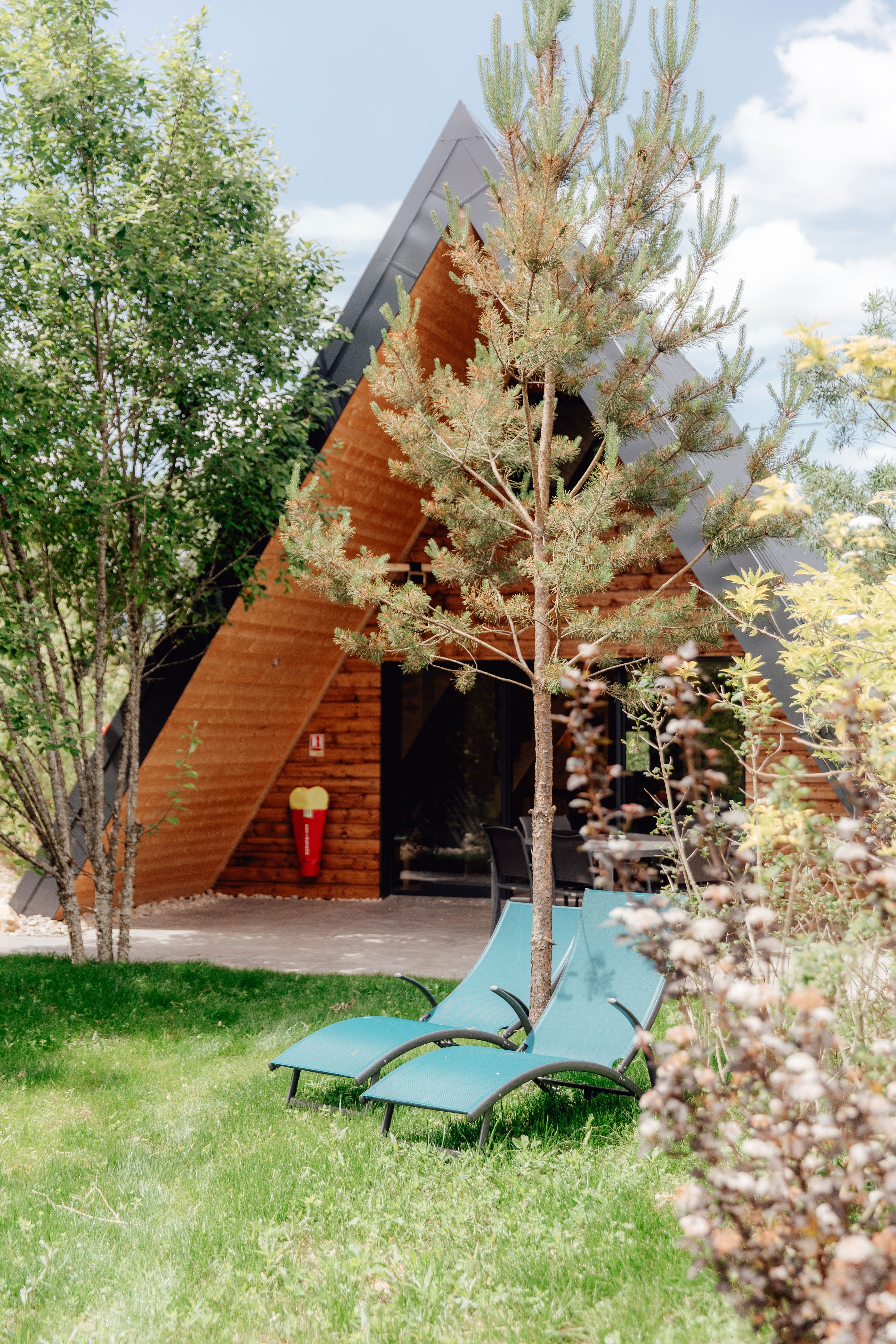Chalet romantique en Franche-Comté : une évasion en pleine nature à Coyron — vue intérieure