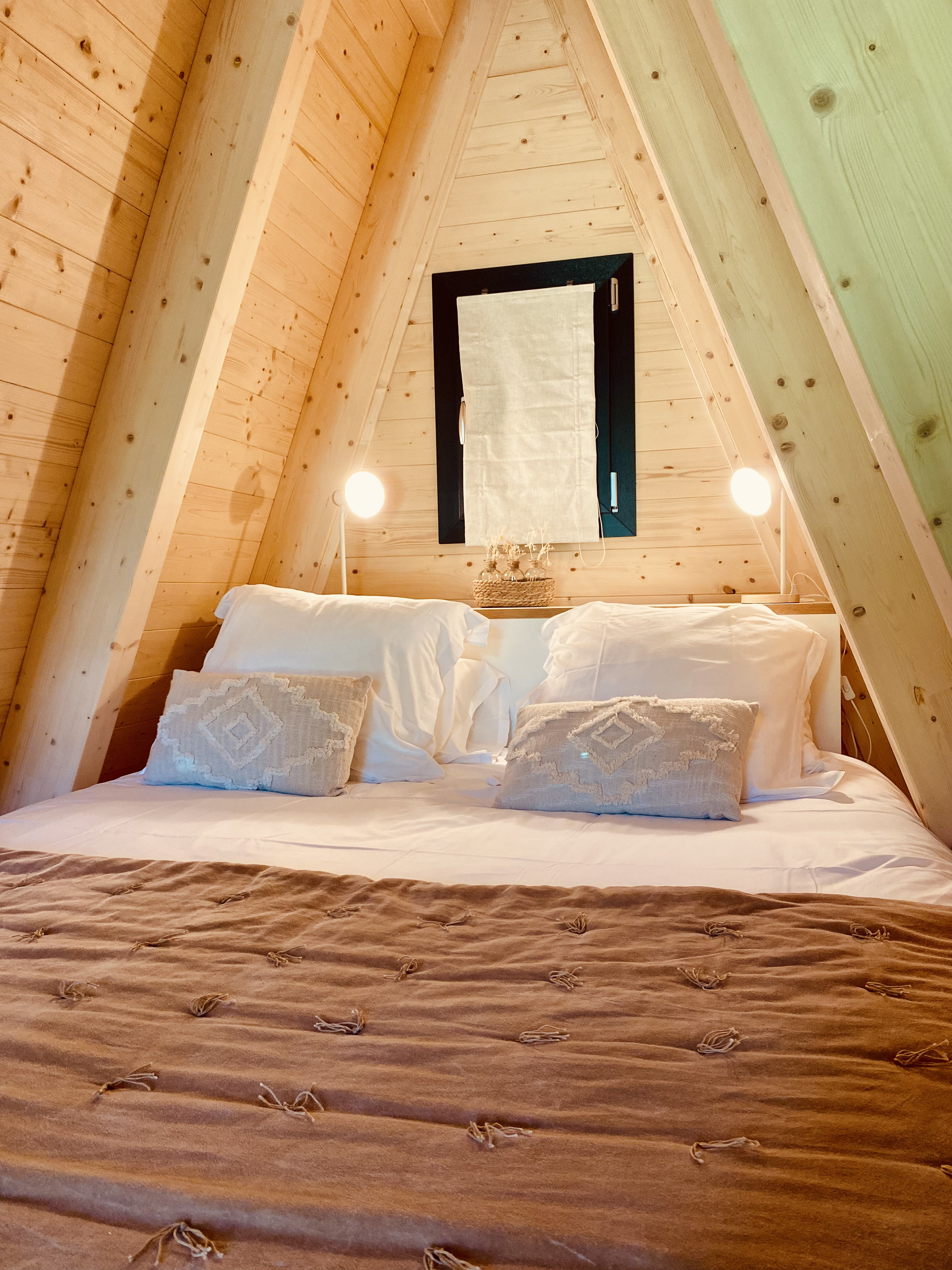 Ecolodge Bauçay — Cabane avec vue imprenable à Vienne à Les Trois-Moutiers — cuisine