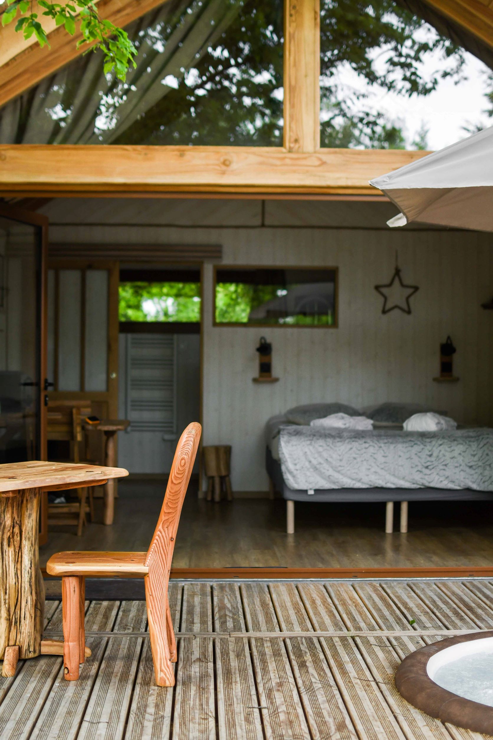 Cabane Spa Des Rêves : une immersion dans les arbres en Picardie à Rosoy-En-Multien — détail architectural