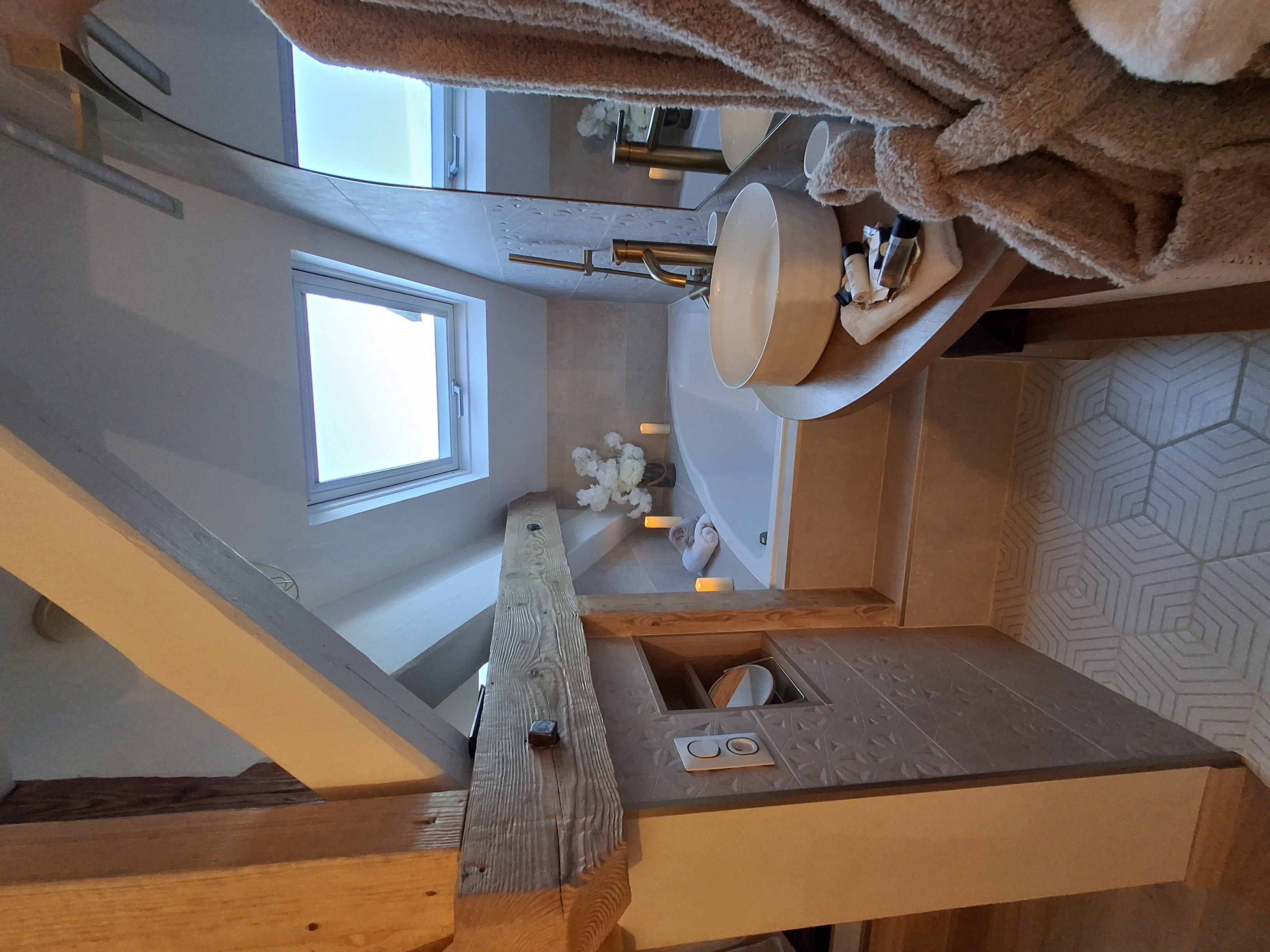 Le 182 - Splendide Hotel — Studio avec spa à Savoie à Chambéry — cuisine