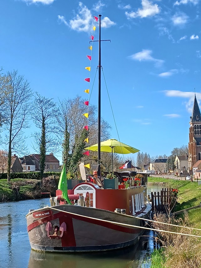 Vivez une expérience unique à bord de l'Arche de Noé en Picardie