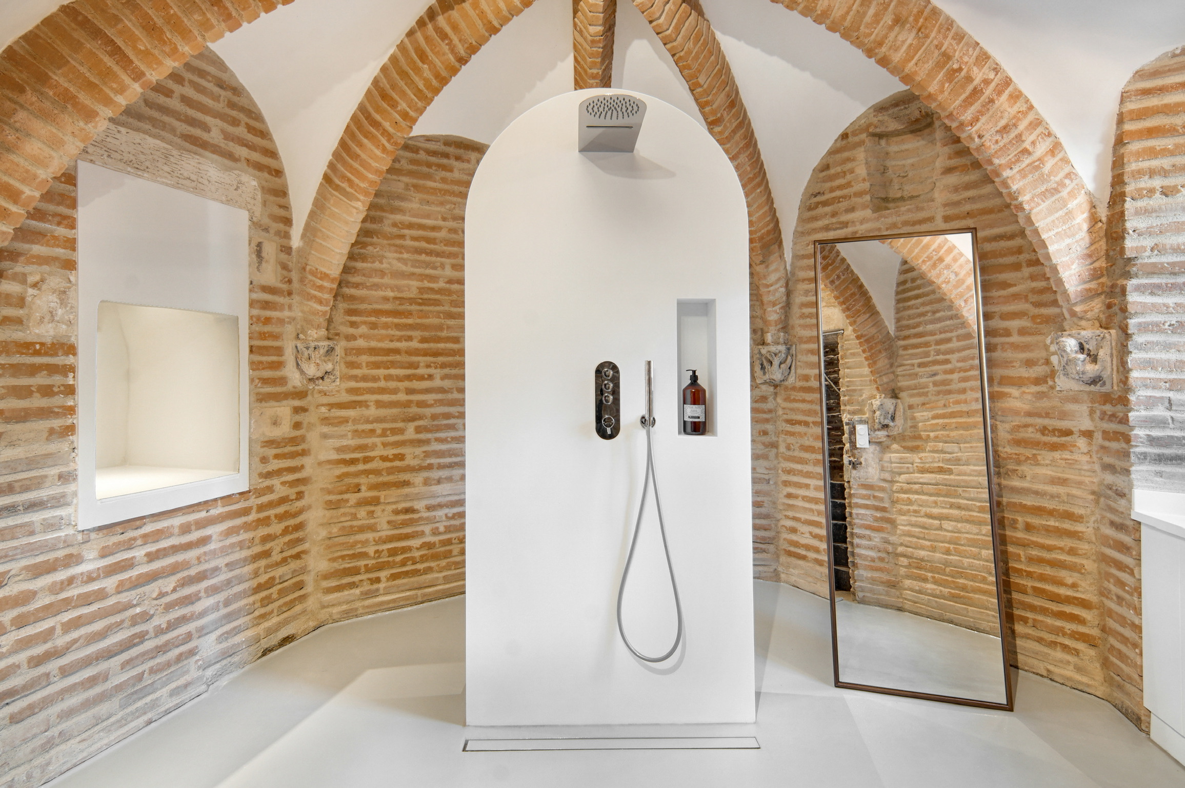 La Tour du Capitole : une expérience immersive à Toulouse à Toulouse — chambre
