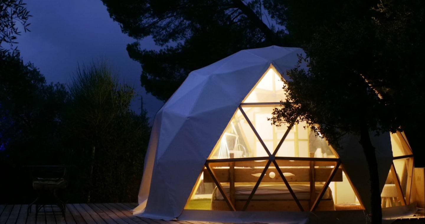 Le Géopod de la Tuilière : un dôme enchanteur en Provence à Carnoules — chambre