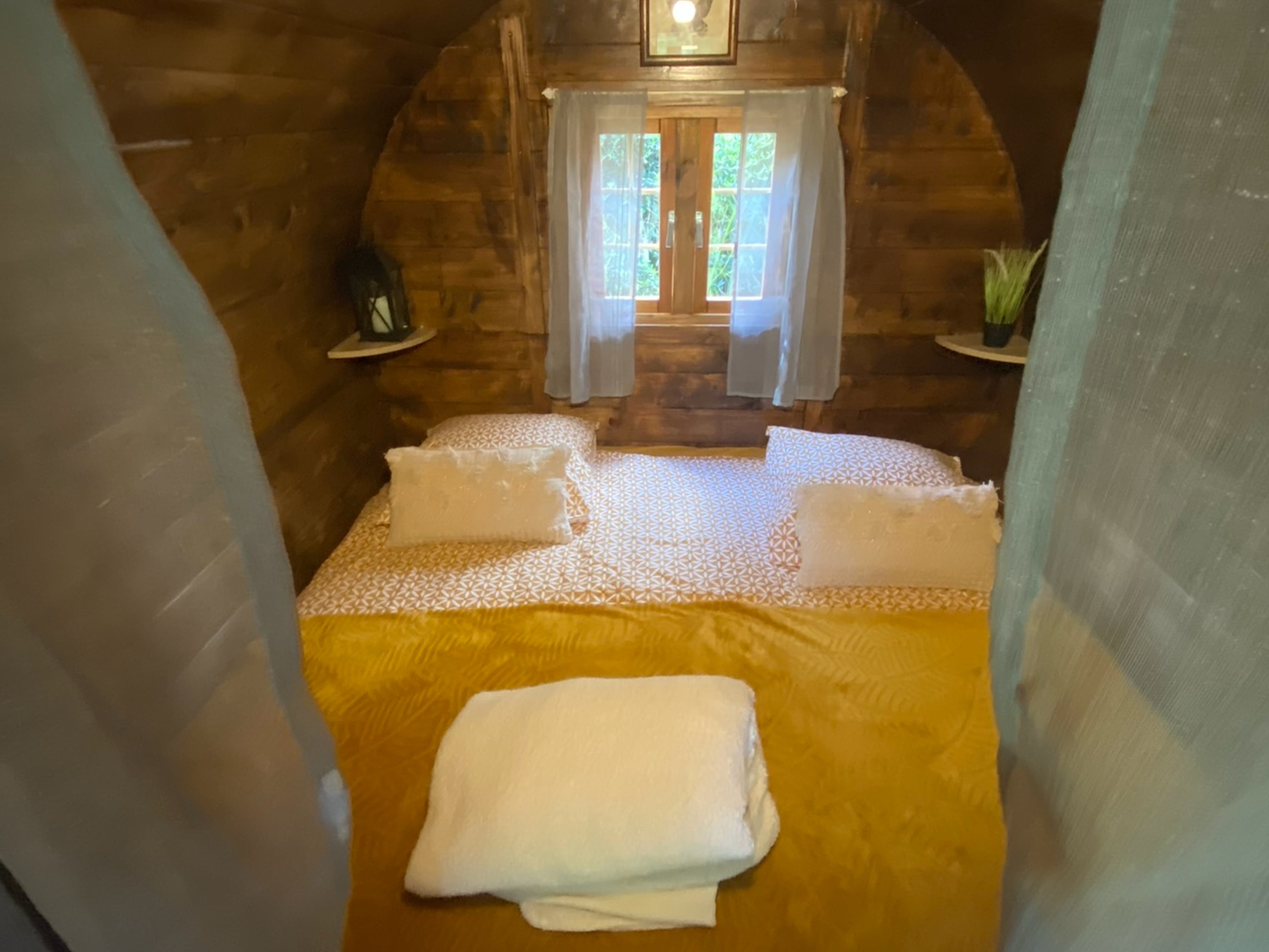 Le Tonneau de Negra — Tonneau avec spa à Haute-Garonne à Montesquieu-Lauragais — espace de vie