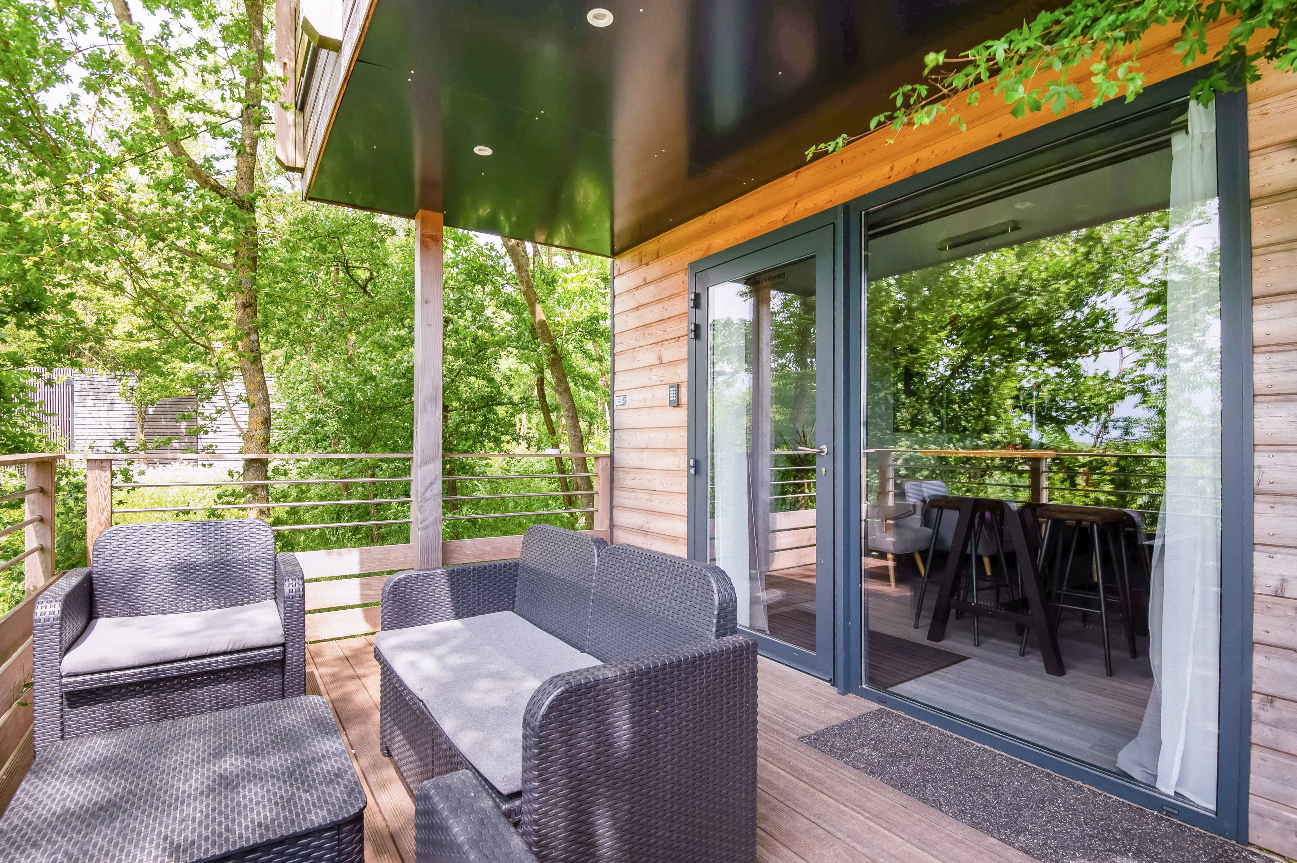 Chalet Spa Sirius : un cocon de sérénité en Lorraine à Ville-Sur-Illon — salle de bain