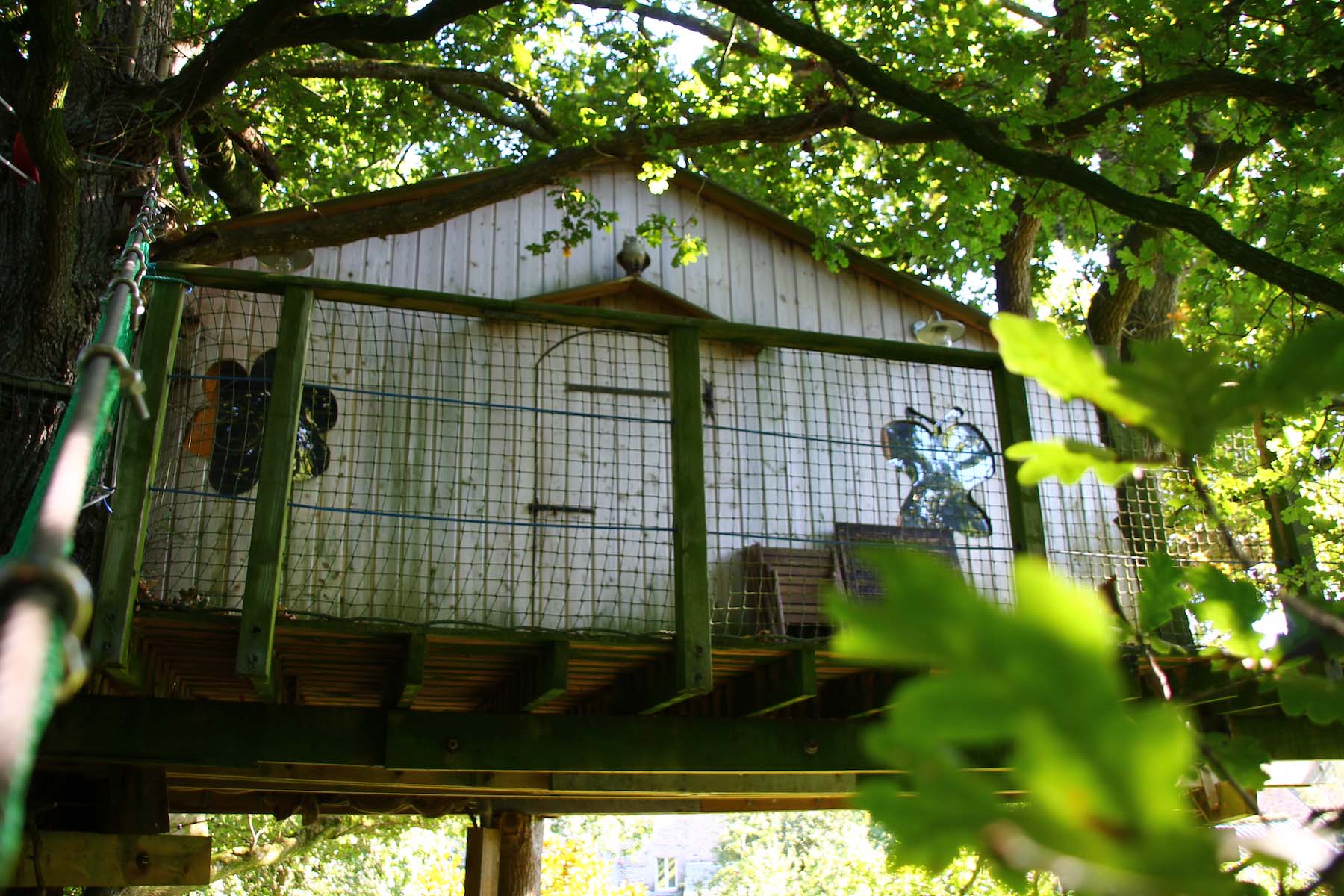 Cabane Chouette : une immersion dans les arbres en Bretagne — Cabane à Hénanbihen