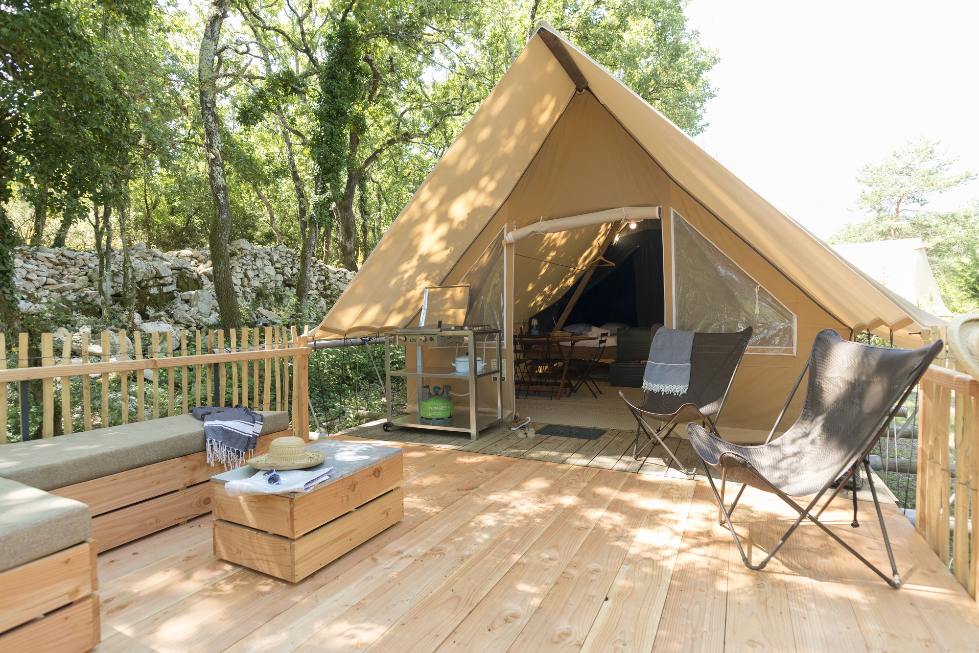 Tente canadienne en pleine nature en Ardèche — Tente à Vagnas