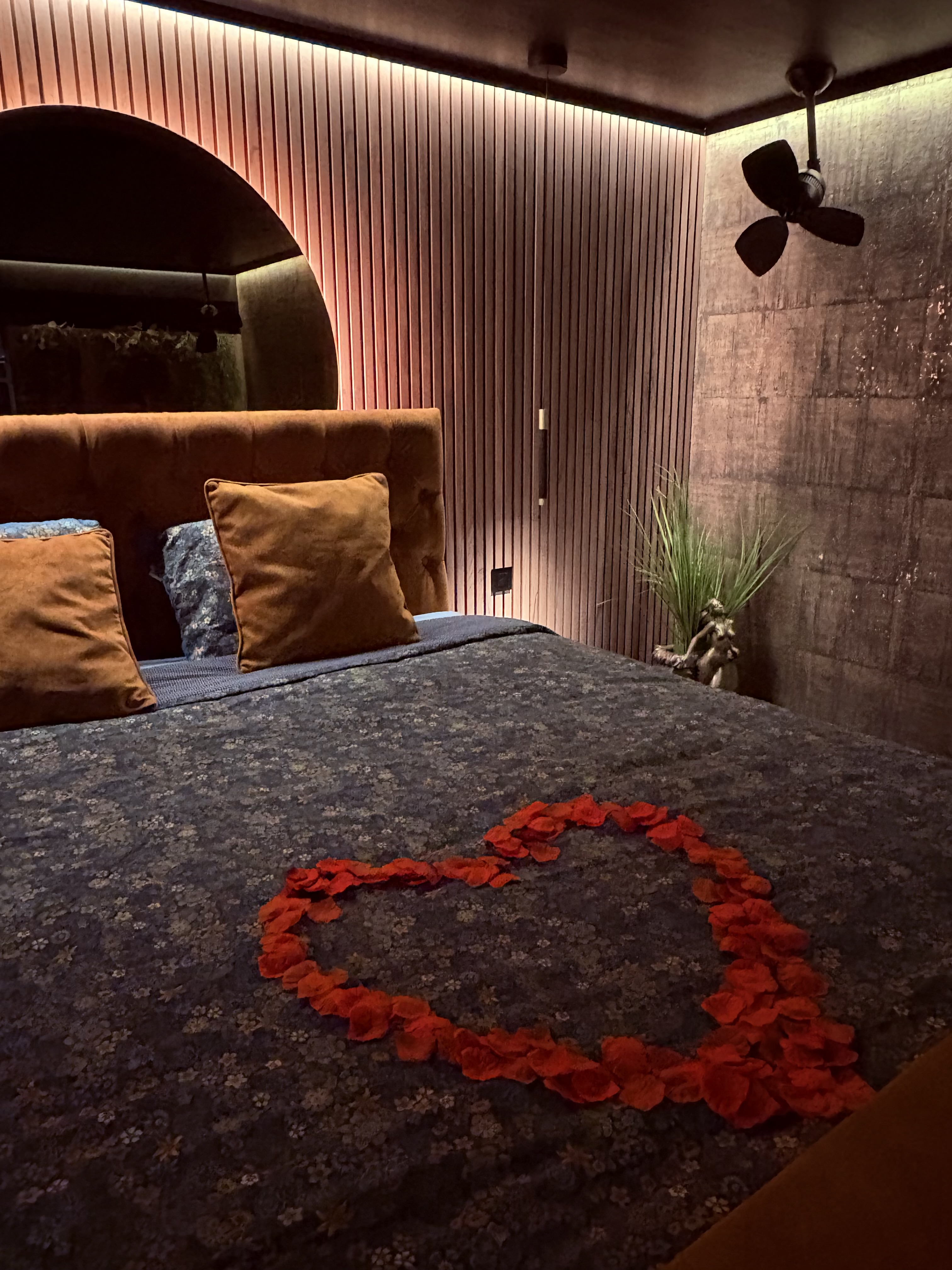 Photo 7/9 — Maison insolite « Immersion Lasne & Spa — Maison insolite avec spa privatif à Lasne » à Lasne Brabant wallon