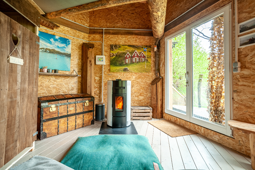 La cabane spa islandaise : une évasion perchée en Alsace à Goldbach-Altenbach — vue depuis la terrasse