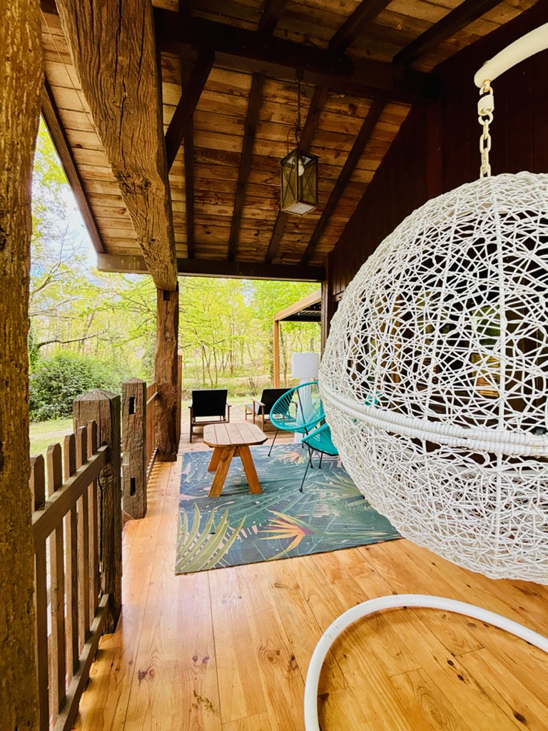 Chalet Romantique & Spa — Évasion bien-être en Gironde à Marions — vue depuis la terrasse