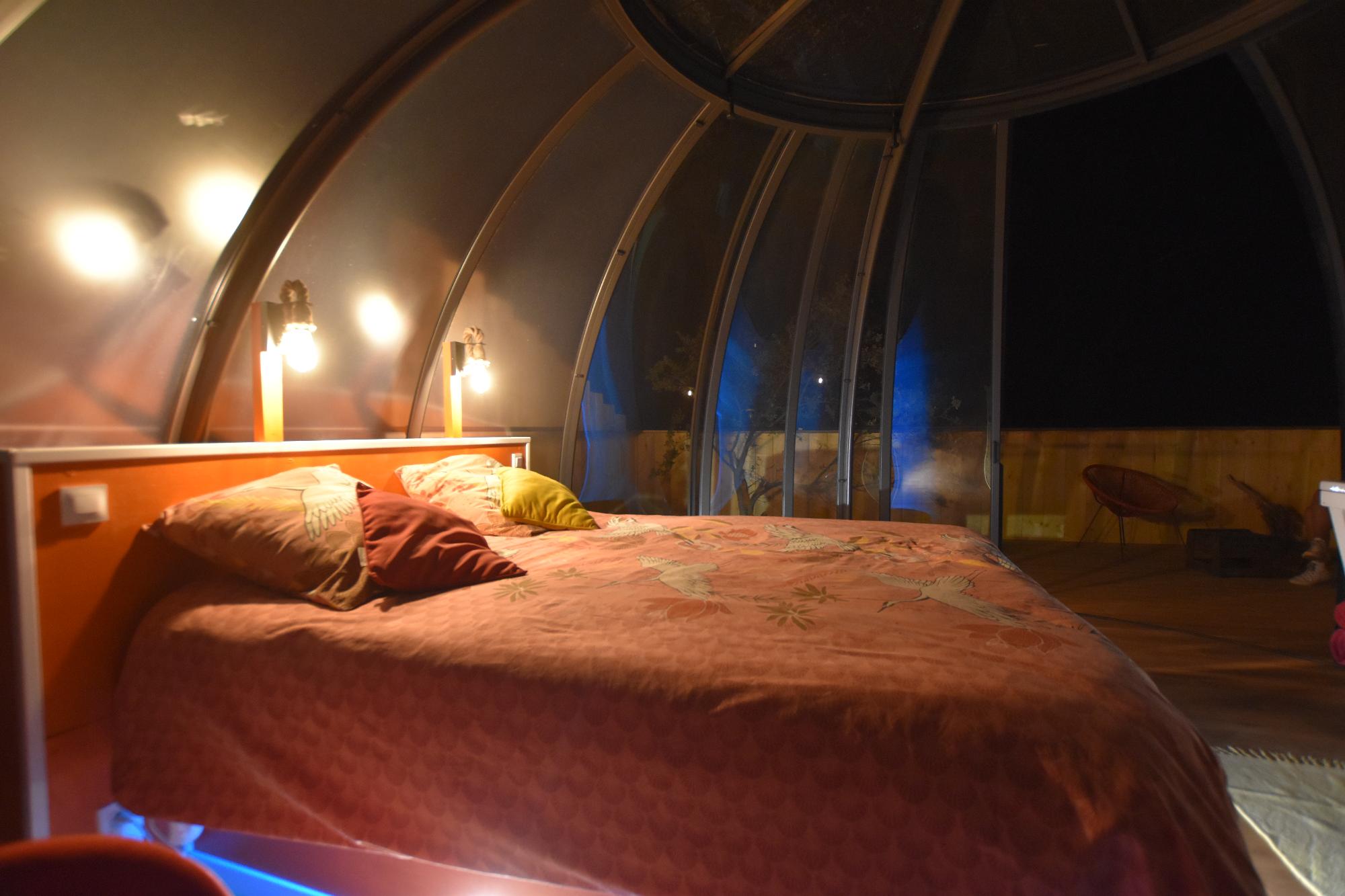 Une nuit étoilée dans une bulle en Provence à Carnoules — détail architectural