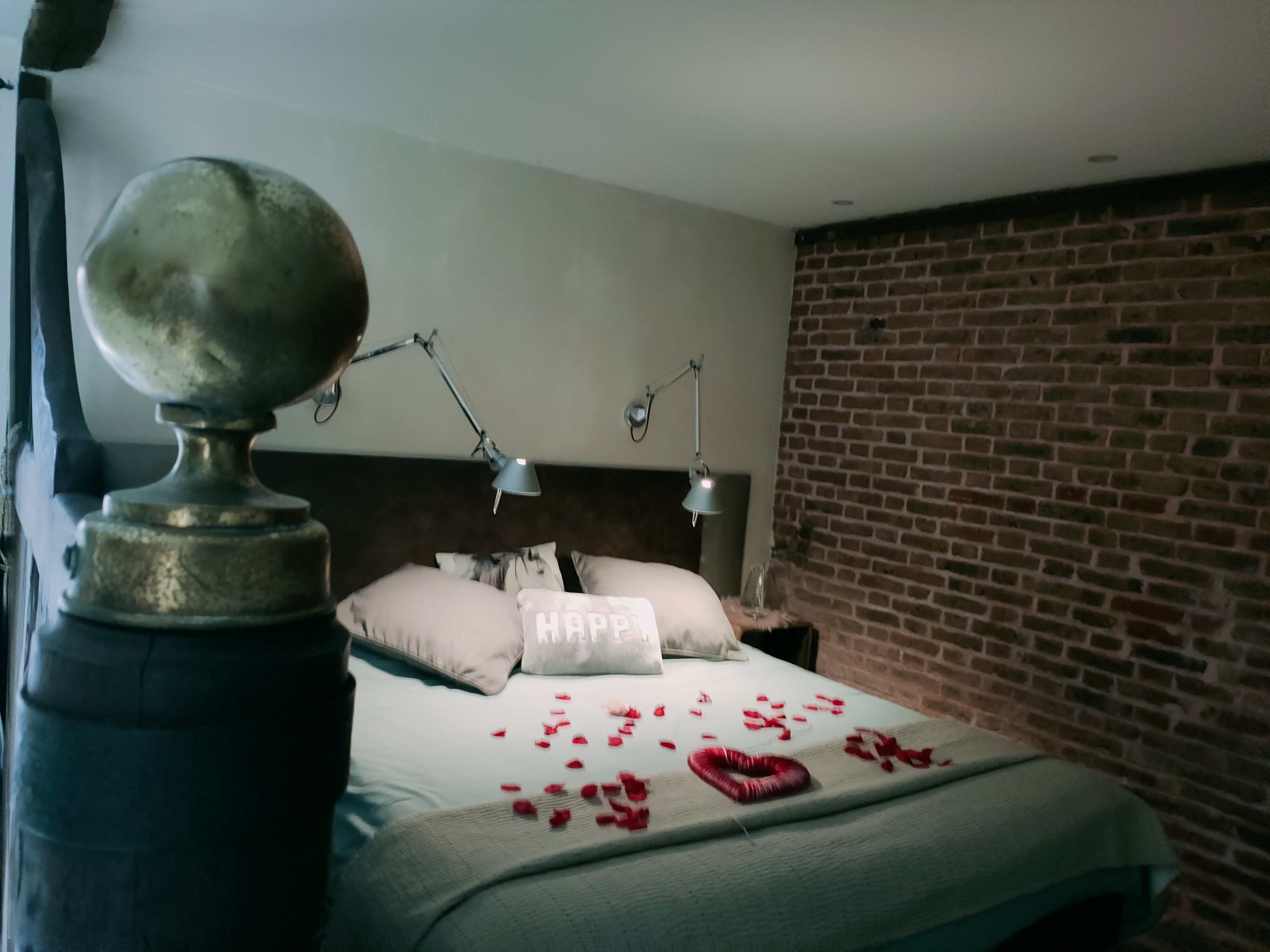 La Cavalière & Spa — Maison insolite avec spa à Abbeville (Somme) à Epagne Epagnette — salle de bain