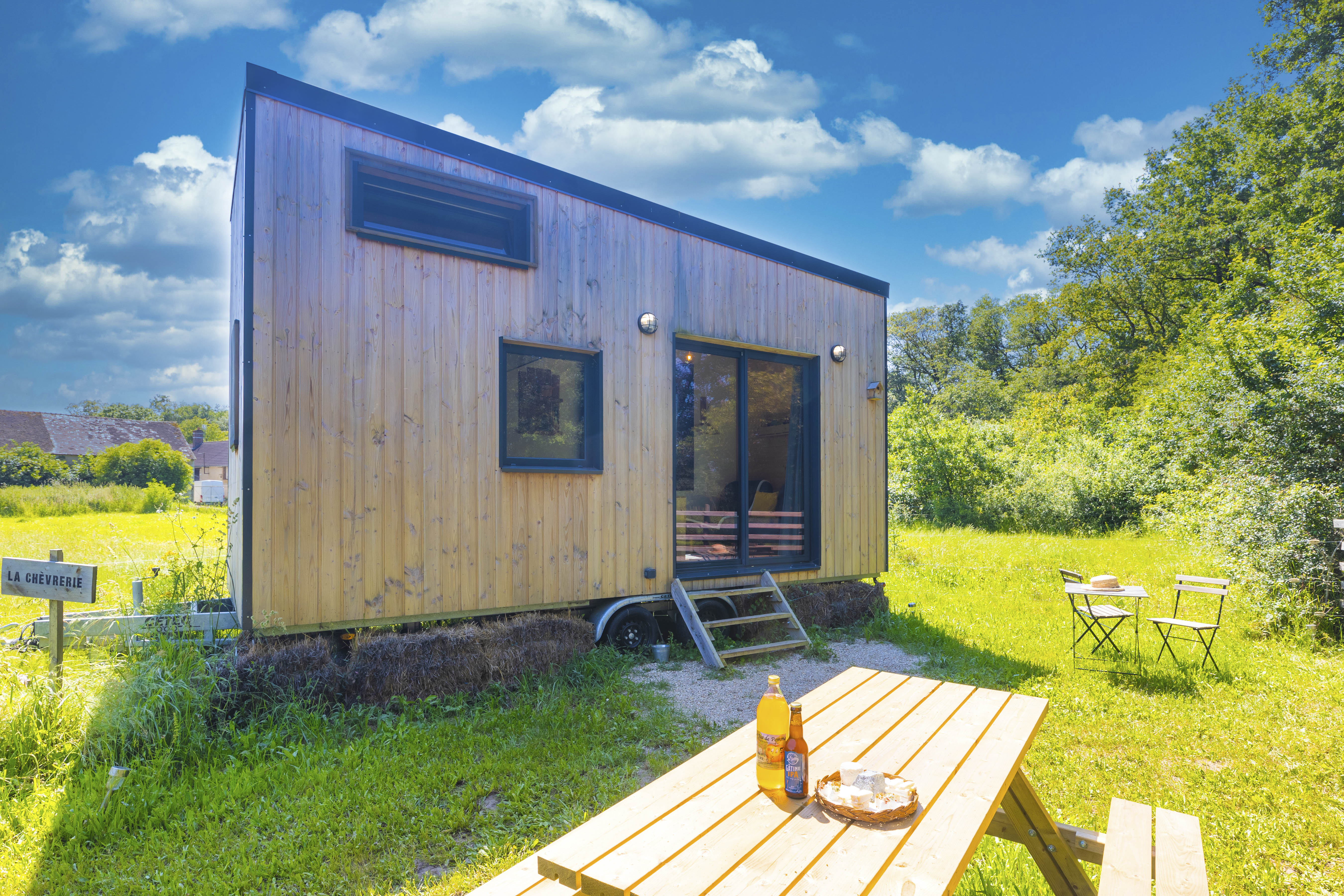 Tiny house La Chèvrerie : une escapade moderne à deux pas de Montargis à Girolles — chambre