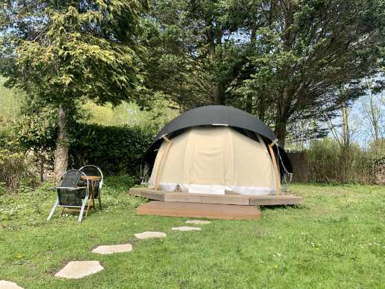 Bulle Wigwam — Évasion romantique avec spa à Pas-de-Calais à Lisbourg — vue intérieure
