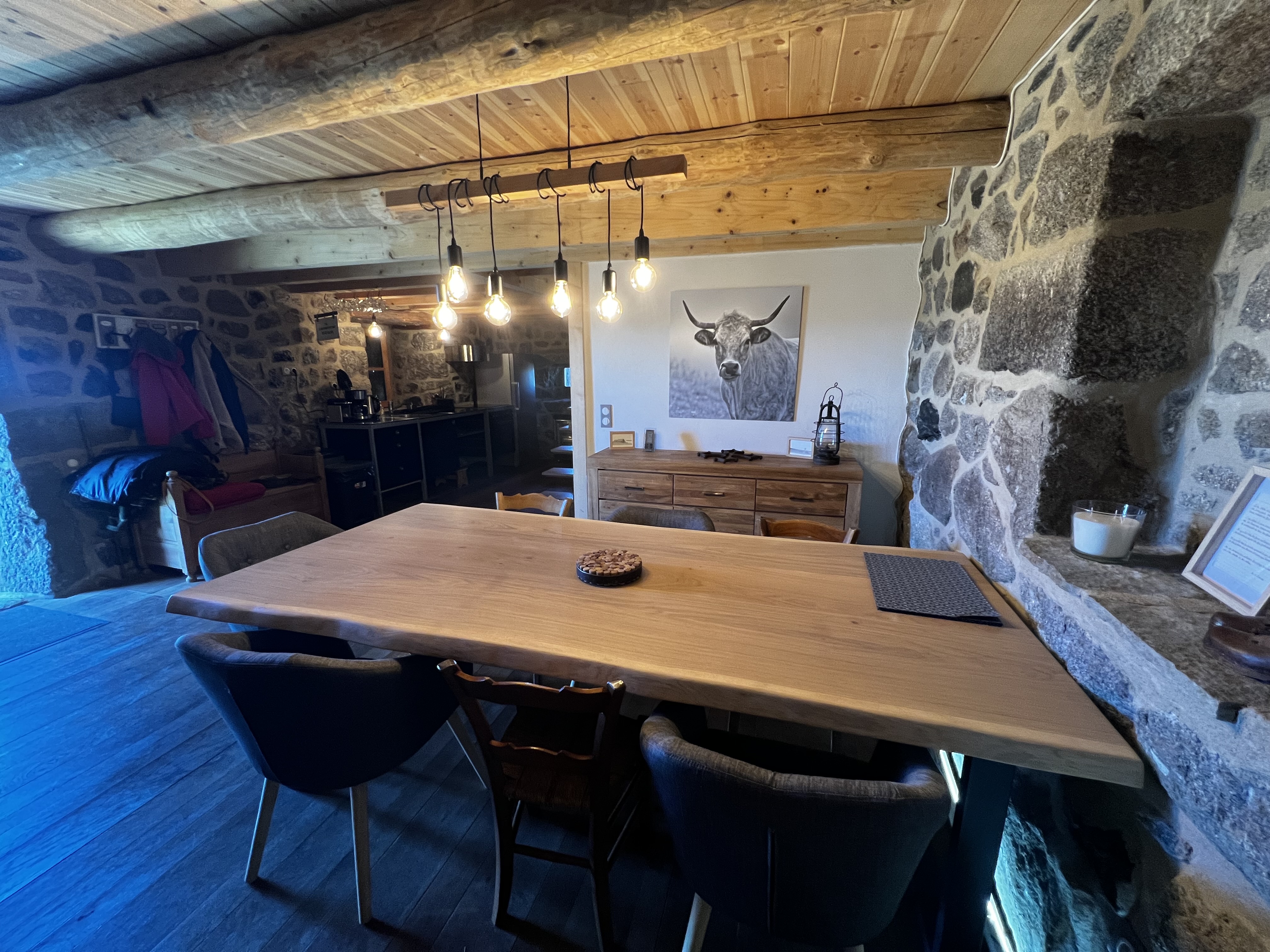 Buron Cœur d’Aubrac : une immersion au cœur de l’Occitanie à Marchastel — cuisine