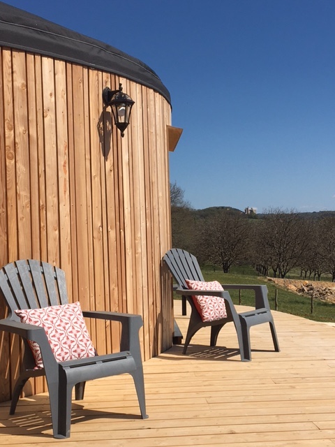 Cabane Spa Rêve en Périgord — Cabane avec jacuzzi à Sarlat en Dordogne à Sarlat-la-Canéda — détail architectural