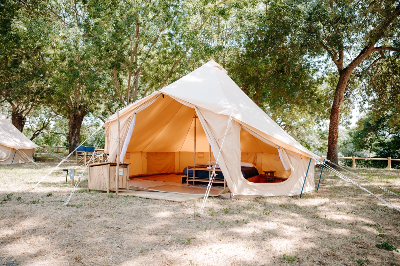 Lodge Vénus — Tente avec spa à Nature Camp Anjou à Sainte-Gemmes-sur-Loire — chambre