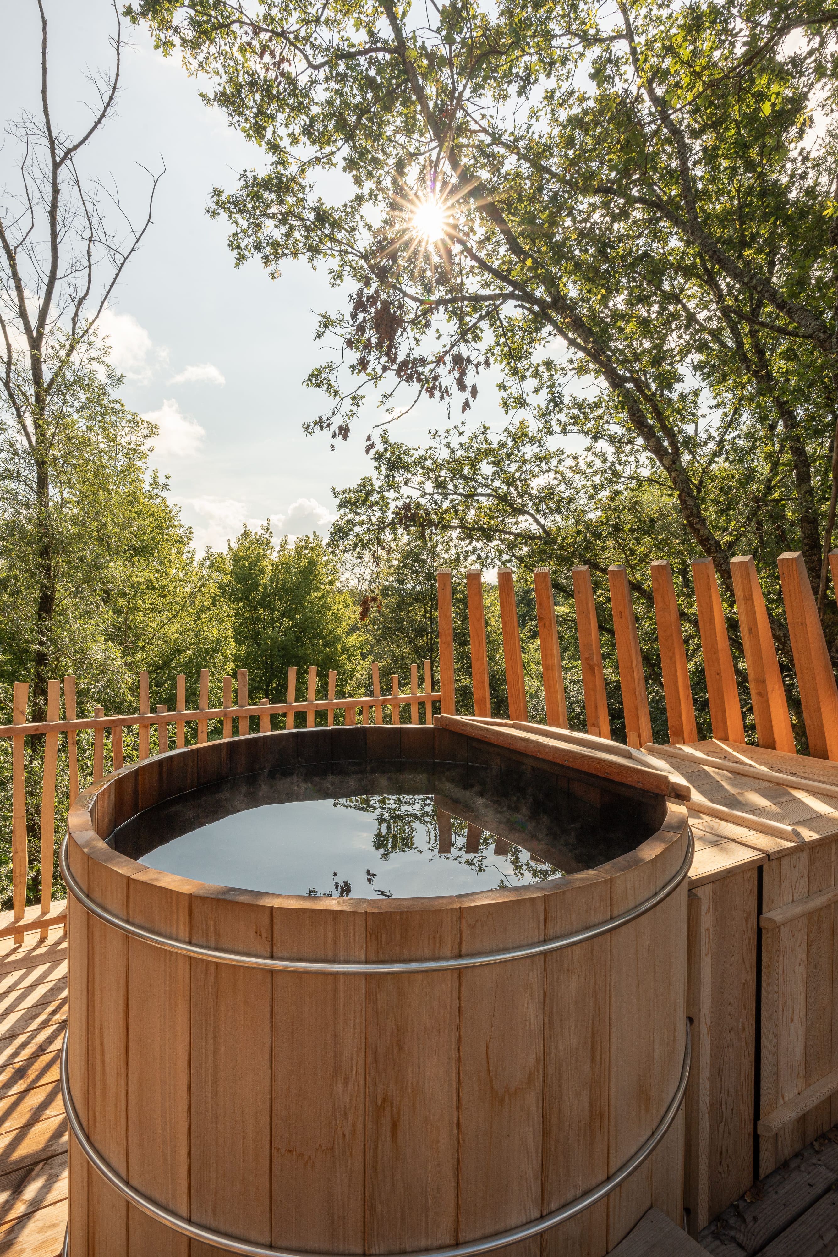 Cabane Spa Brume : une évasion sur pilotis en Franche-Comté à Chassey-Lès-Montbozon — espace de vie