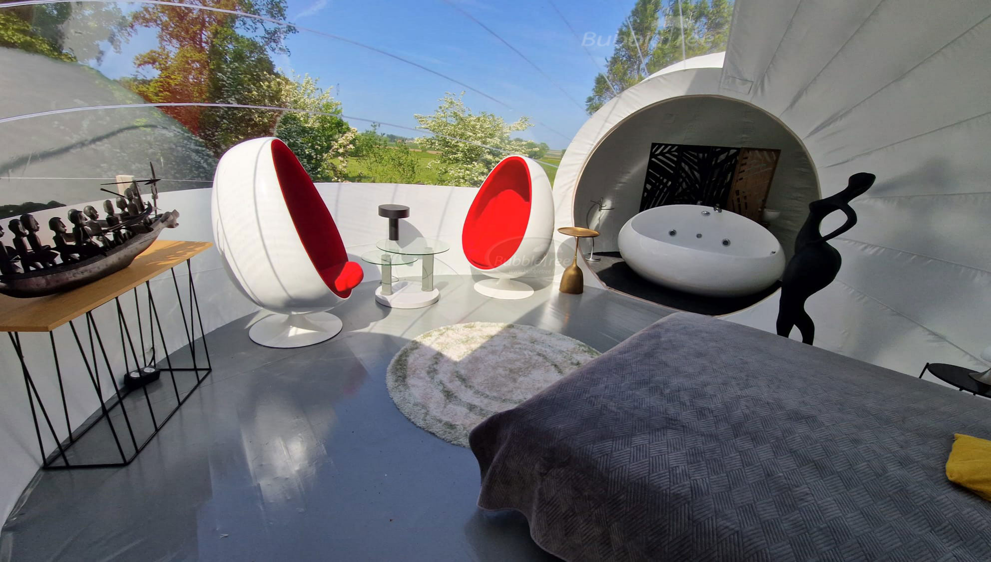 Bulle Yin Yang — Séjour balnéo à Drincham (Nord) à Drincham — détail architectural