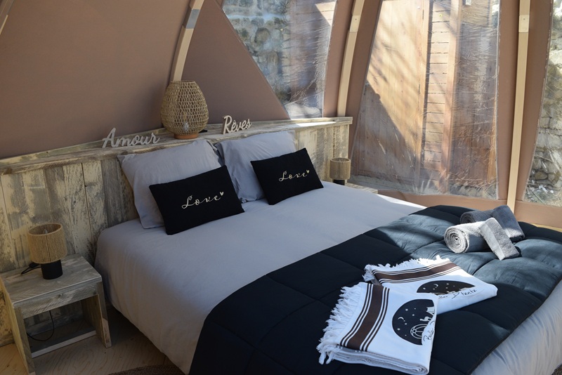 Bulle de Douceur & spa — Nuit romantique avec spa à Maine-et-Loire à Blaison-Saint-Sulpice — environnement naturel