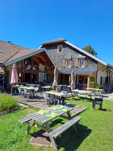 Séjournez dans une yourte en Franche-Comté à Bourgogne-Franche-Comté — détail architectural