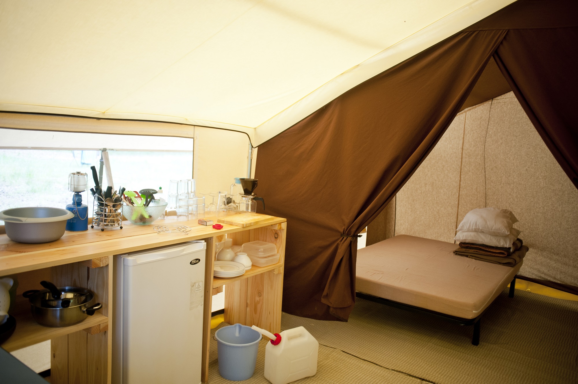 Tente Classic 4 personnes : une expérience immersive en pleine nature à Saumur — espace de vie