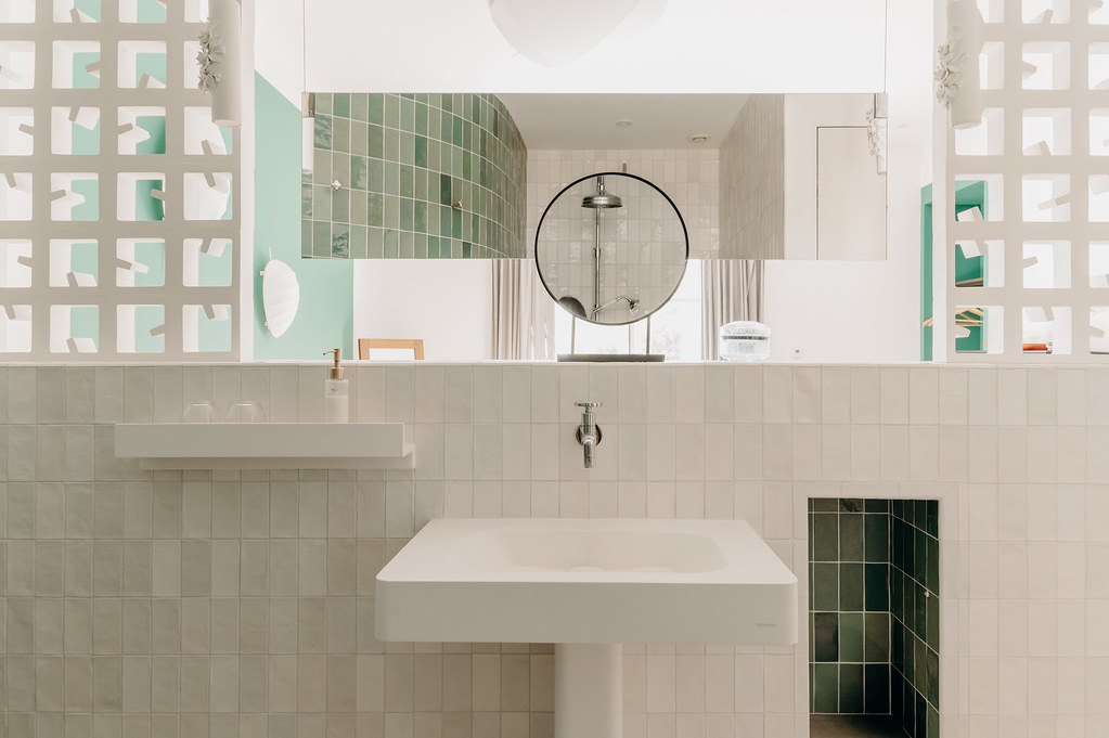 Chambre Double - Deluxe avec vue sur le jardin — Séjour relaxant à Hérault à Cabrières — salle de bain