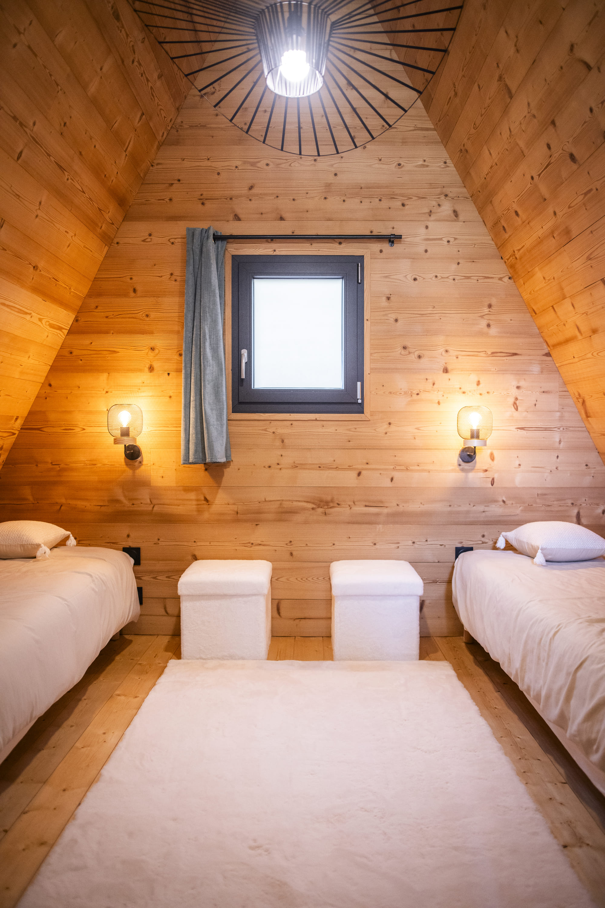 Chalet VercoréA — Cabane avec spa privatif à Drôme des Collines à Saint-Christophe-et-le-Laris — vue depuis la terrasse