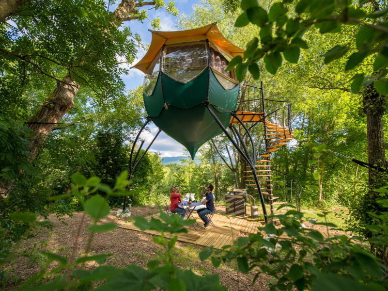 Campalune : cabane sur pilotis à 4 mètres du sol en Rhône-Alpes — Cabane à Mirabel Et Blacons